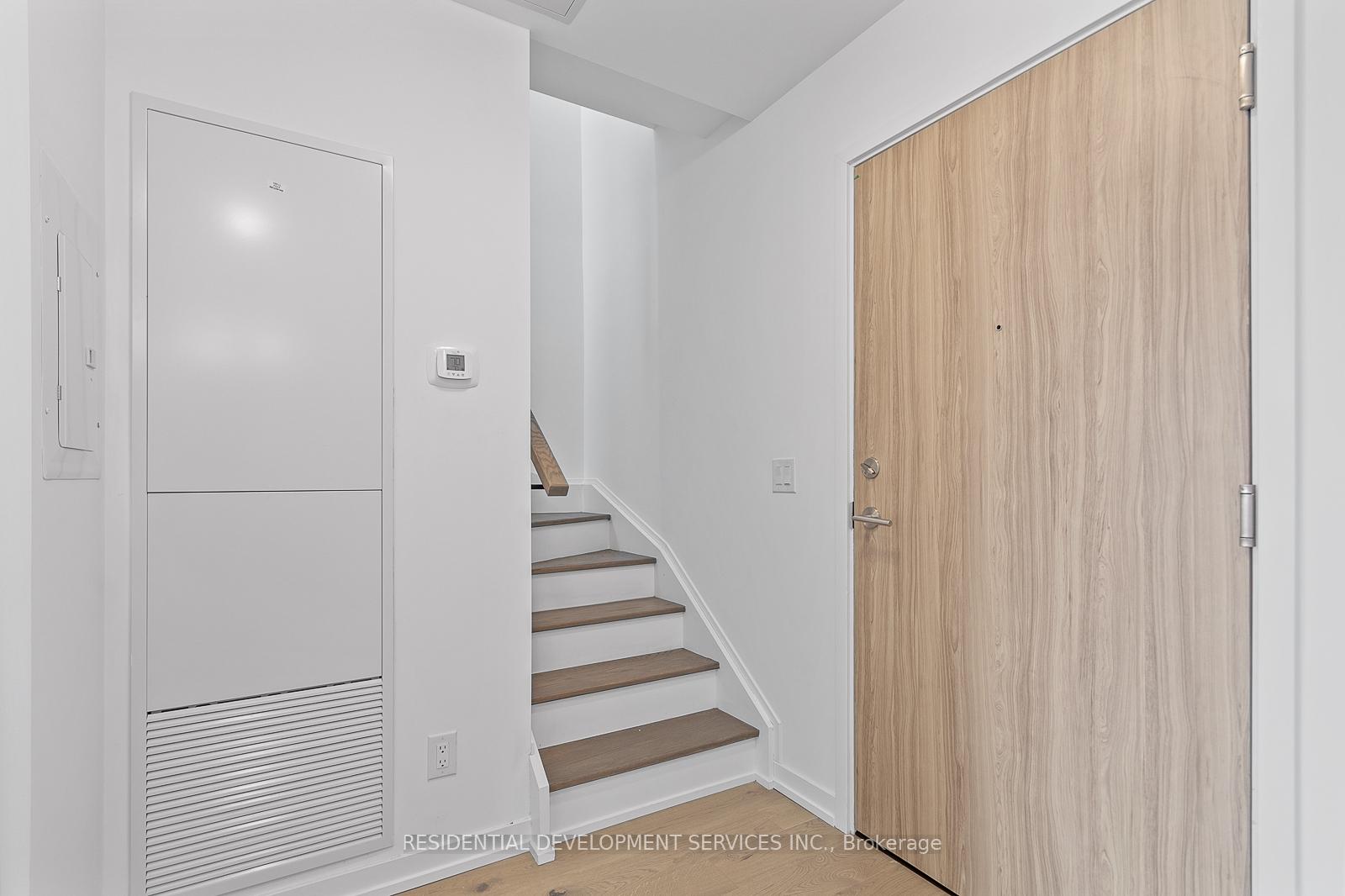 3 Bedrooms Condo at 3100 Keele,  Toronto For sale