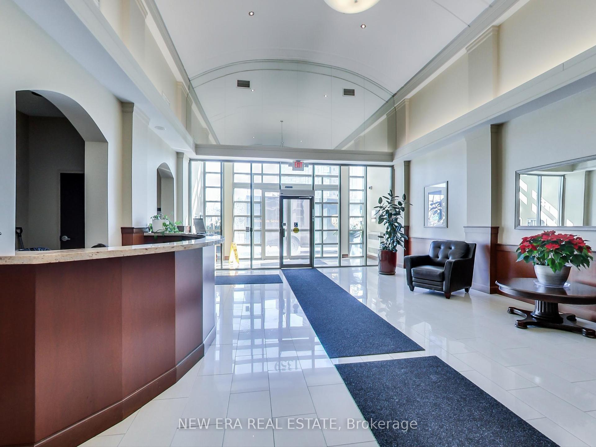 3 Bedrooms Condo at 1359 Rathburn, Mississauga For sale