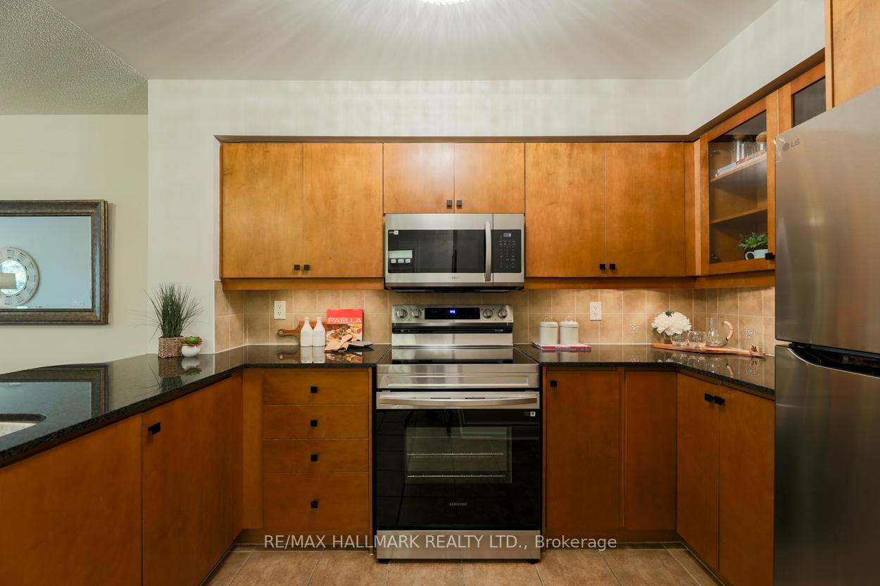 1 Bedroom Condo at 12 Rean, Toronto For sale
