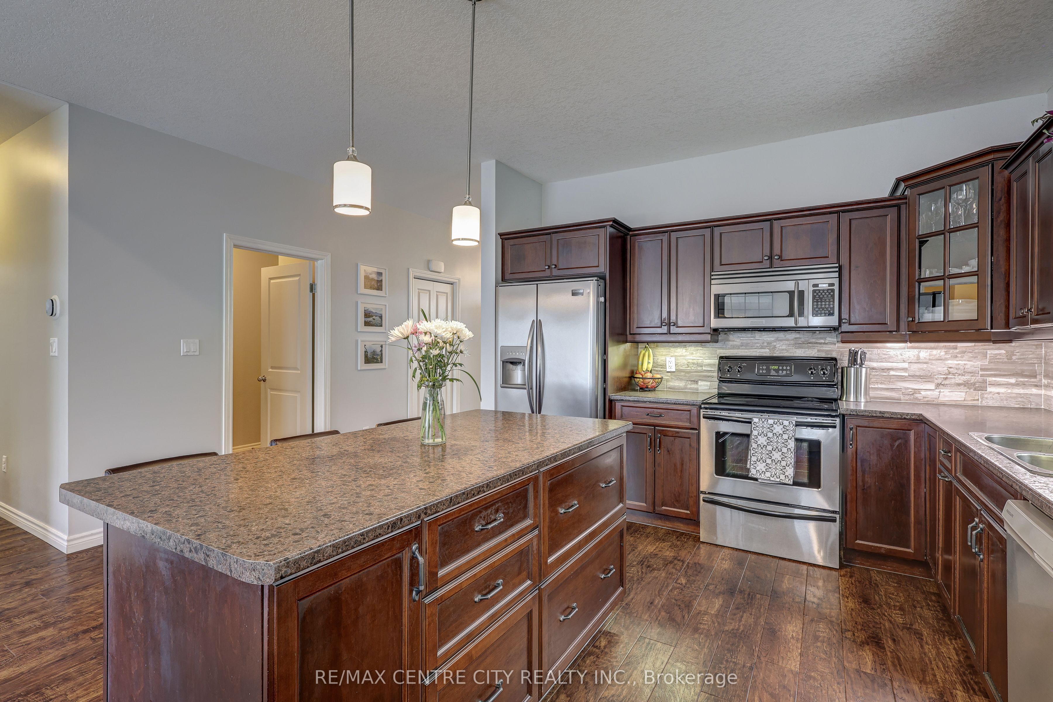 52 Circlewood Drive, St. Thomas, ON N5P 0A7