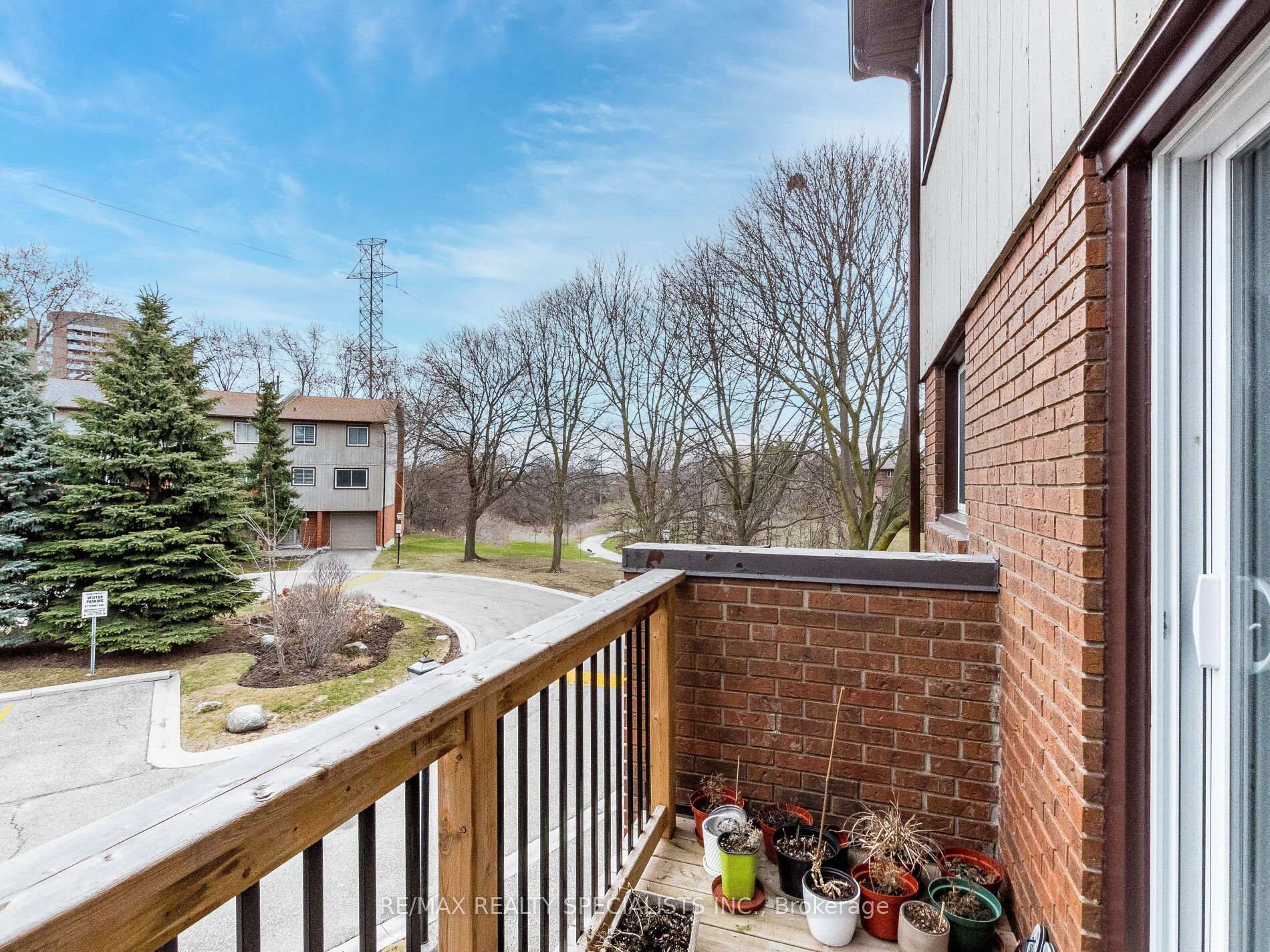 3 Bedrooms Condo at 1764 Rathburn,  Mississauga For sale