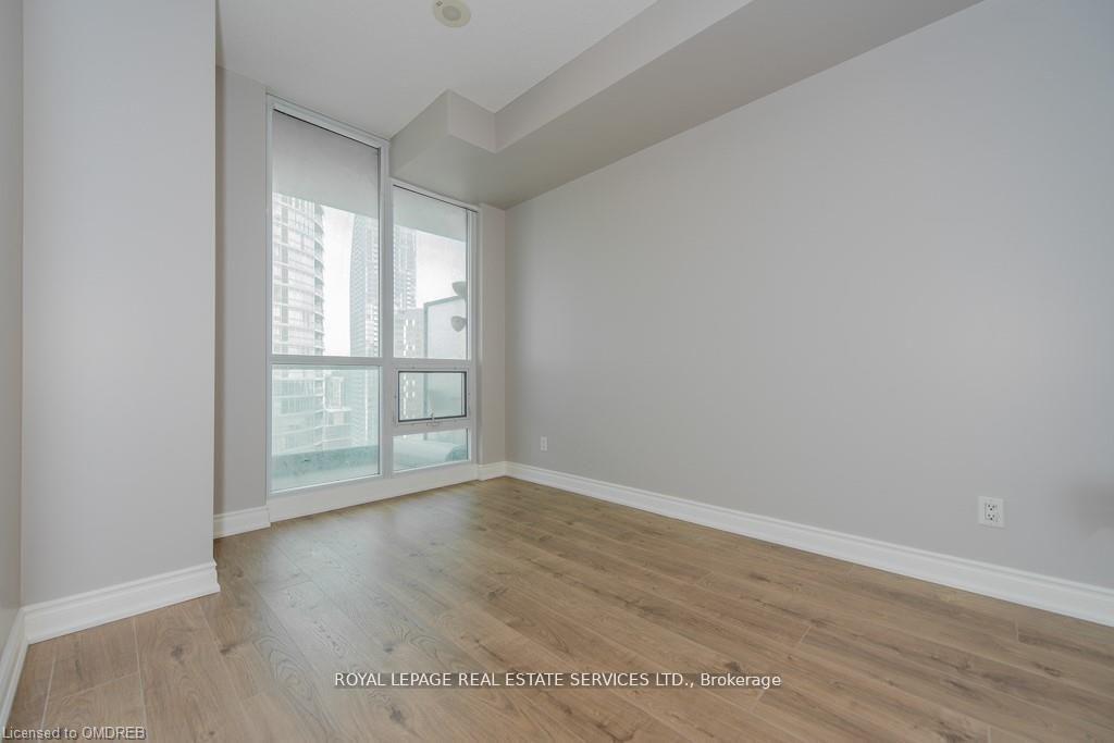 1 Bedroom Condo at 16 Yonge, Toronto For sale