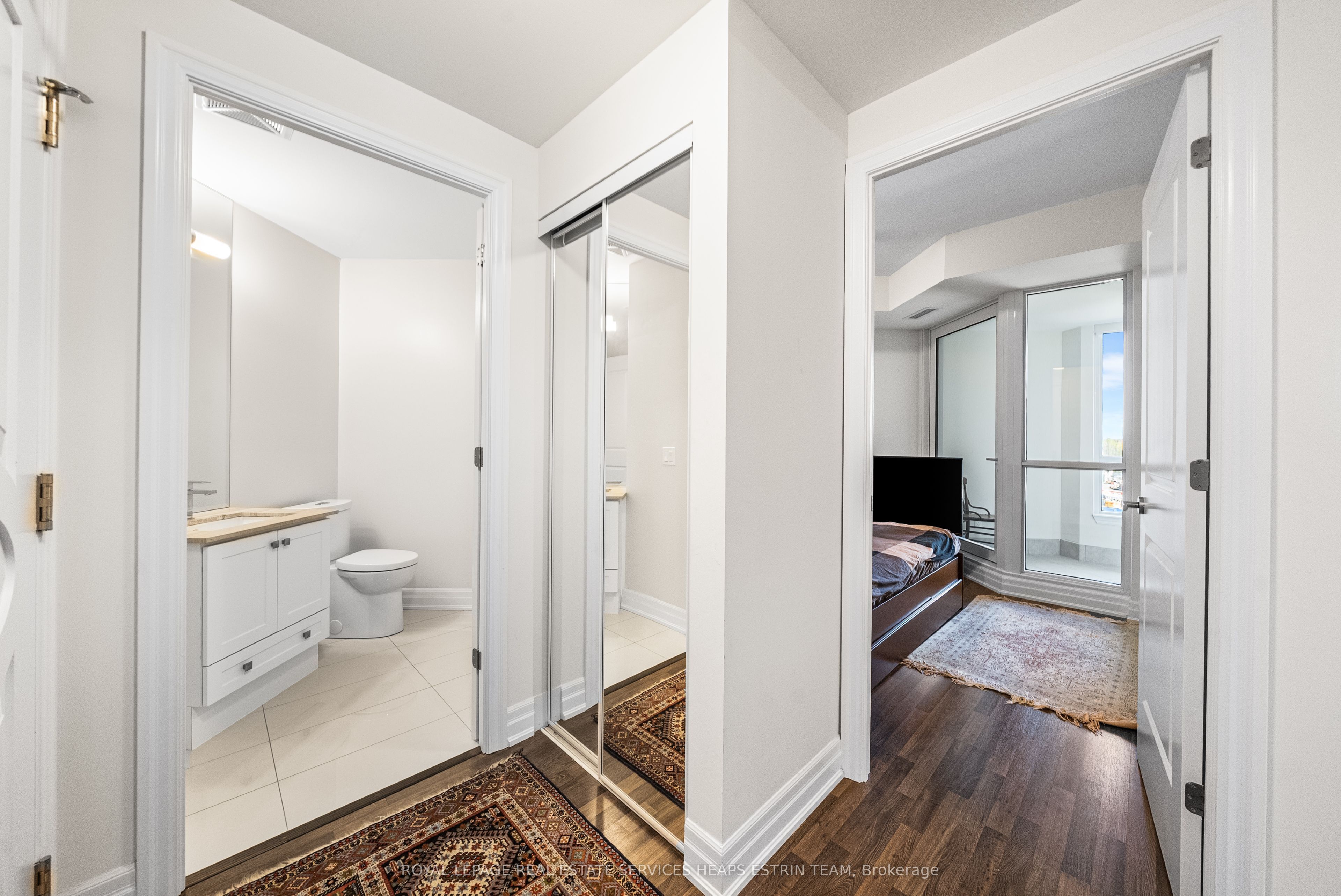 9075 Jane Street, #518
