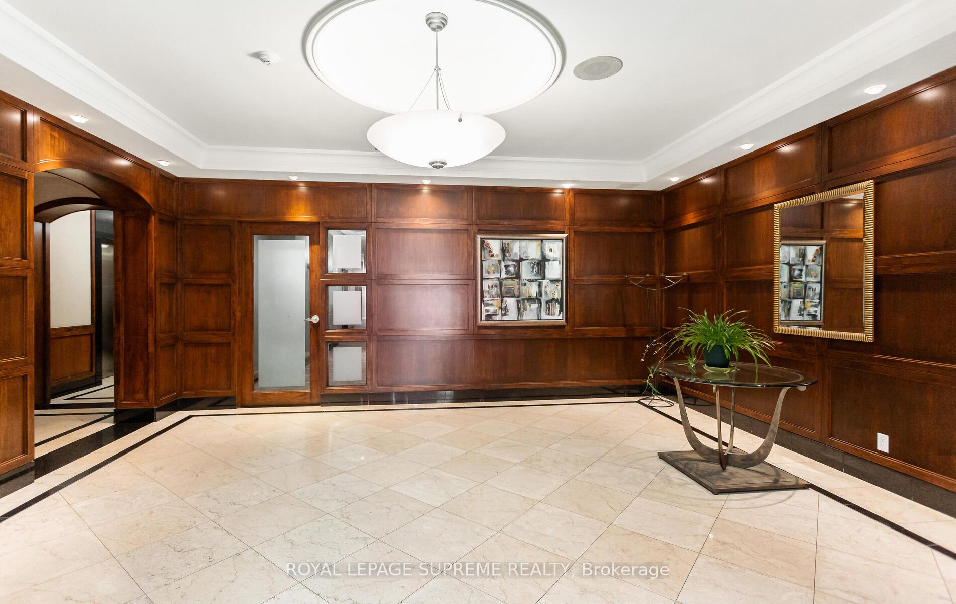 2 Bedrooms Condo at 35 Finch, Toronto For sale