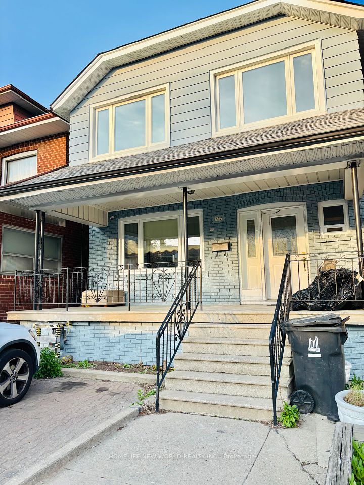 187 Oakwood