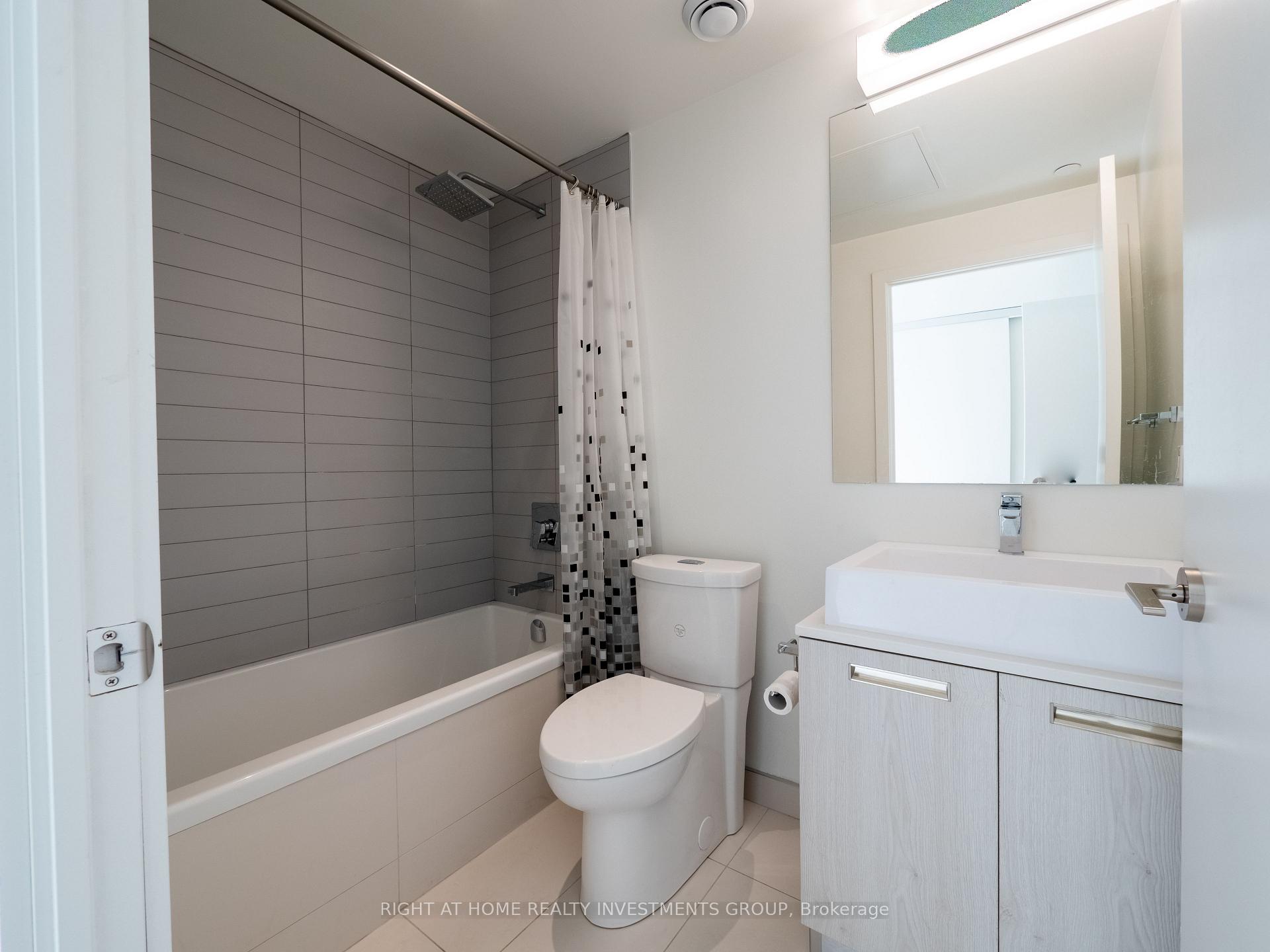 3 Bedrooms Condo at 2A Church, Toronto For sale