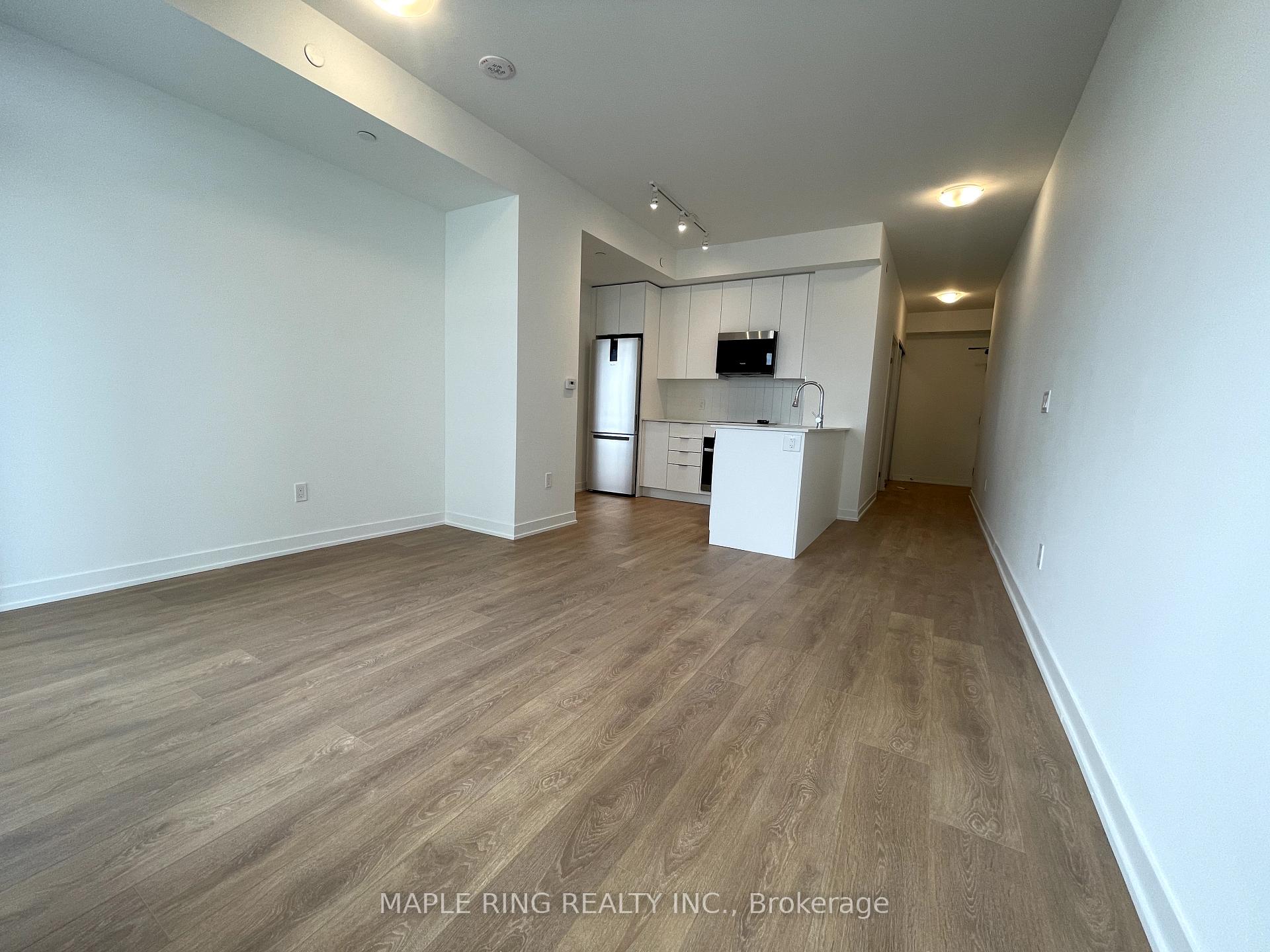 2 Bedrooms Condo at 10 Abeja, Vaughan For sale