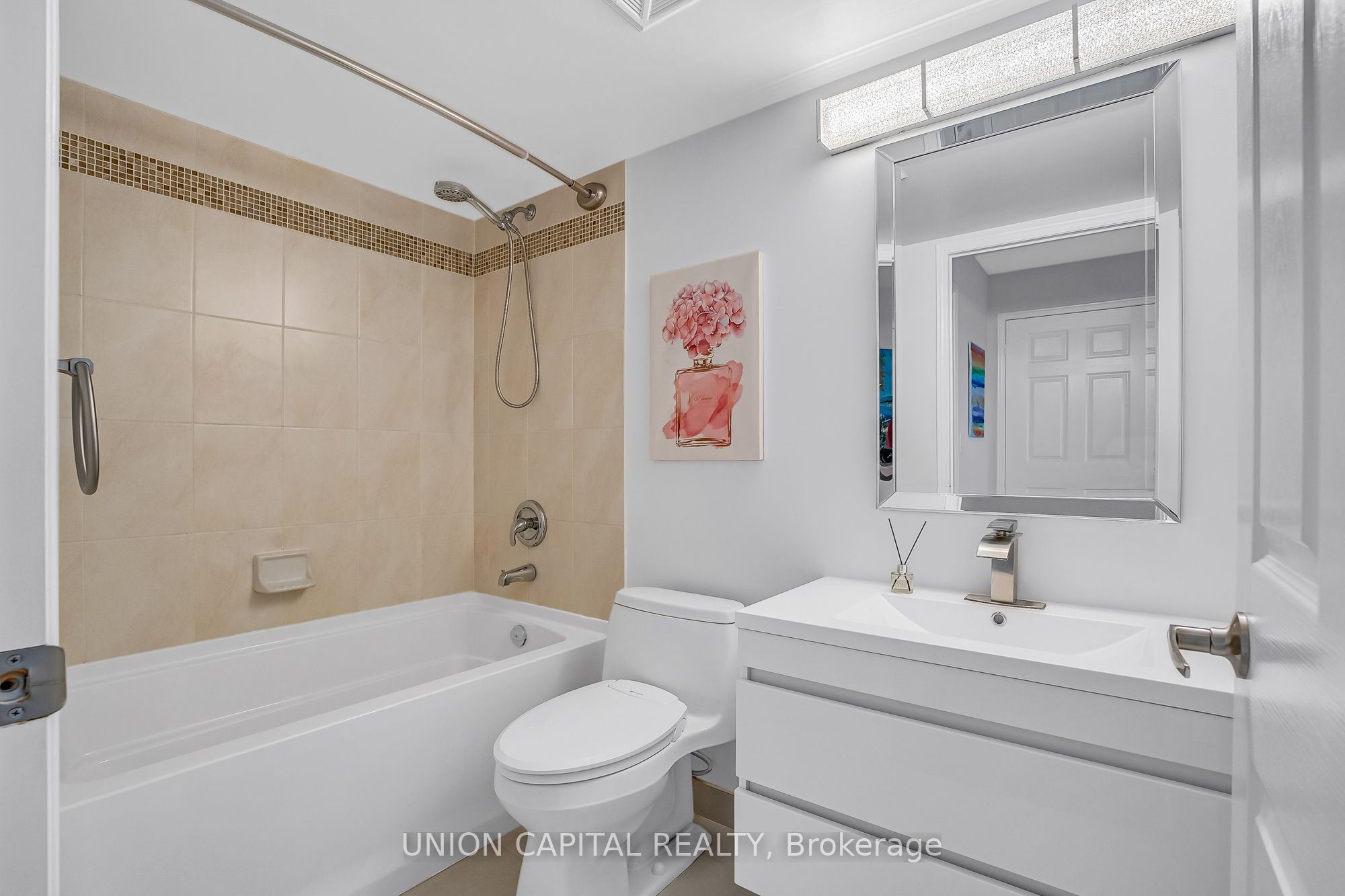 75 King William Crescent, #1010
