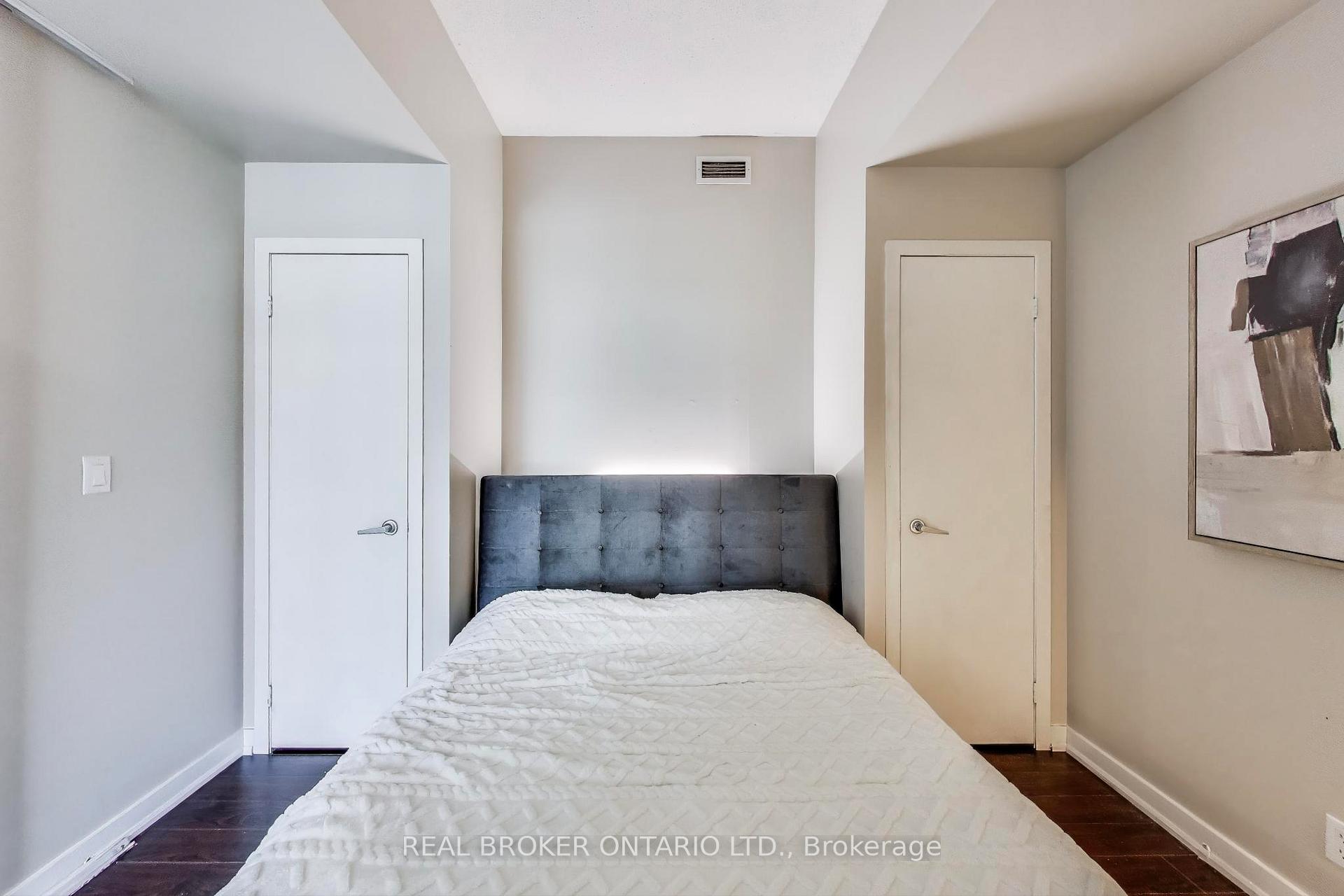 2 Bedrooms Condo at 397 Front, Toronto For sale