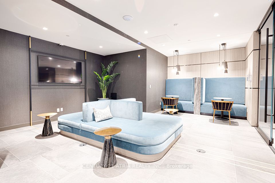 319 Jarvis