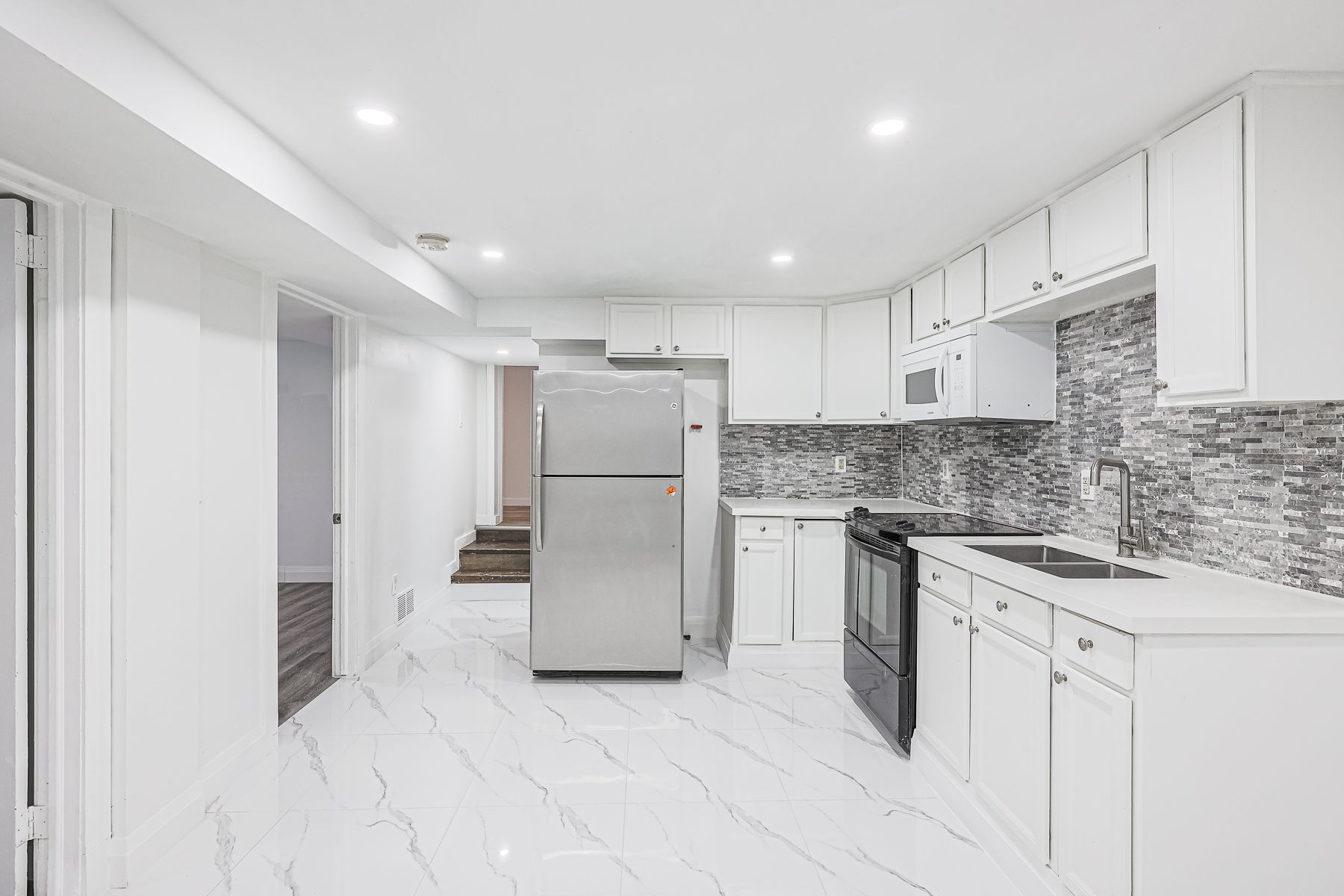 66 Hogarth Street BSMT