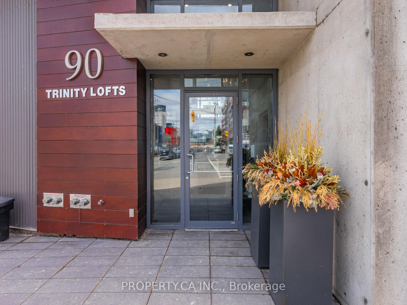 2 Bedrooms Condo at 90 Trinity,  Toronto For sale