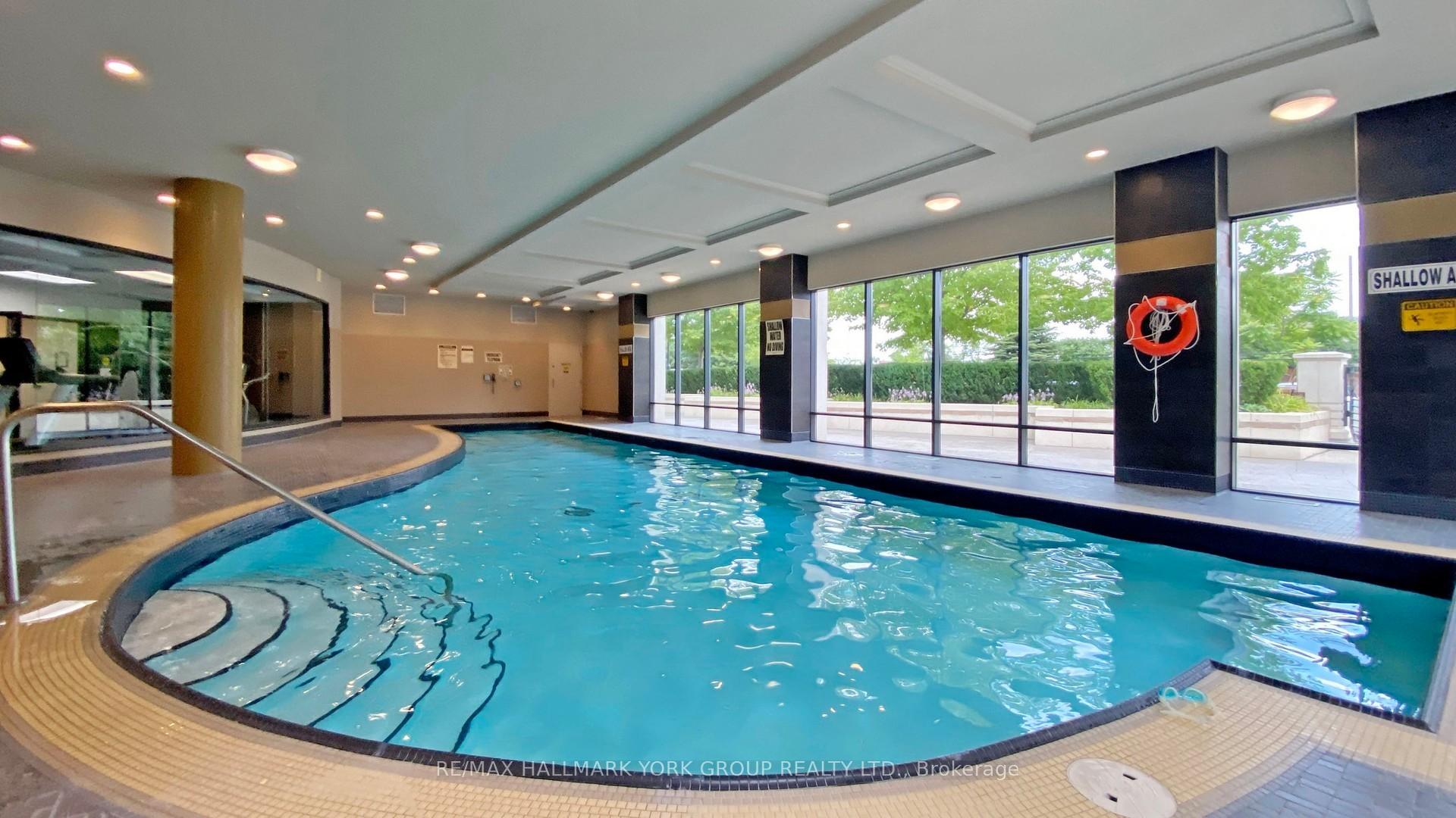 3 Bedrooms Condo at 1135 Royal York,  Toronto For sale