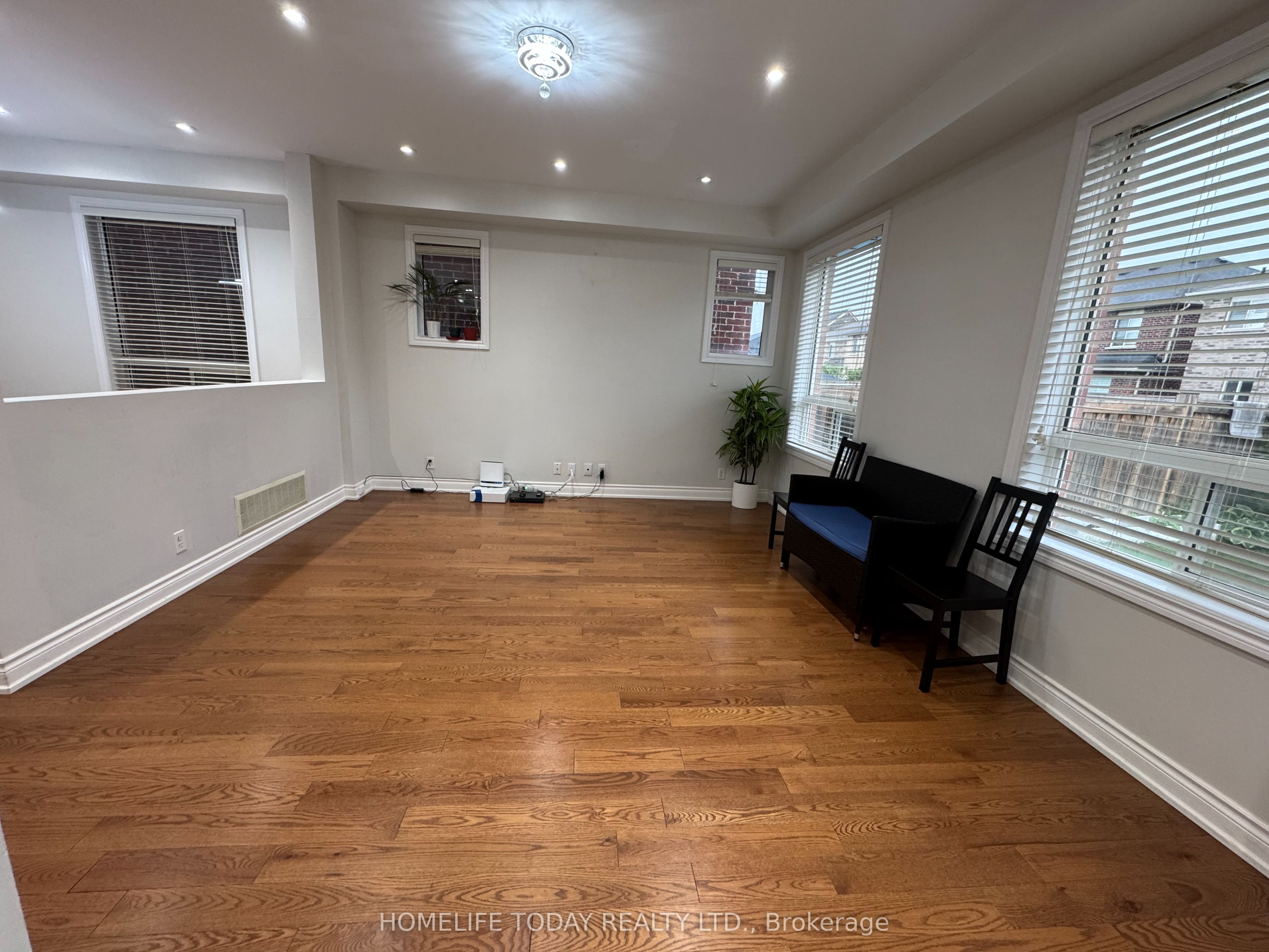 117 Blackwell Crescent