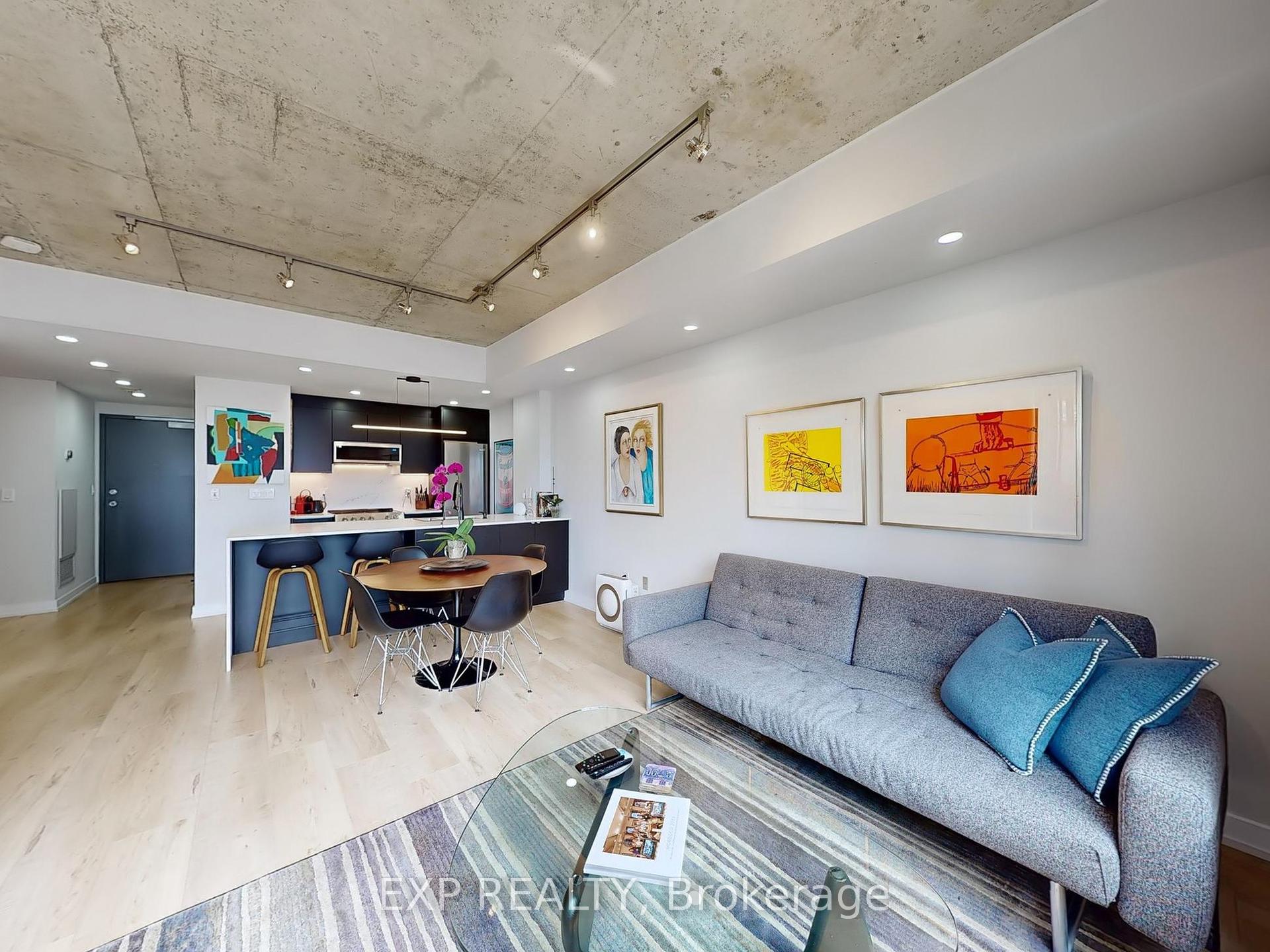 2 Bedrooms Condo at 285 Mutual, Toronto For sale