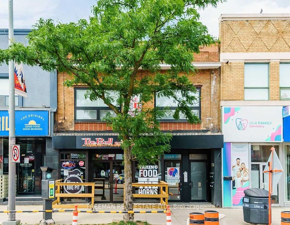 1216 St. Clair
