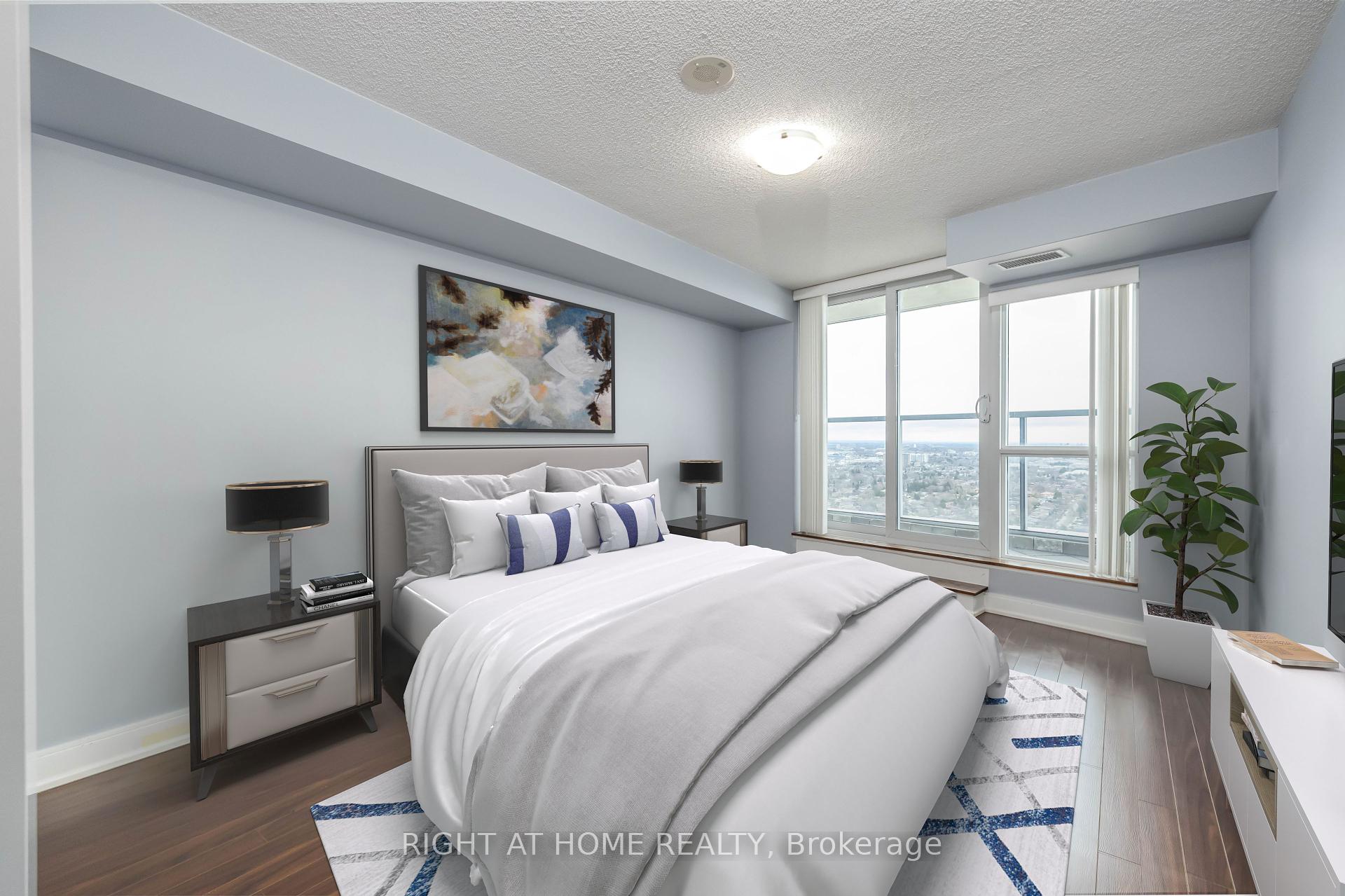 3 Bedrooms Condo at 125 Village Green,  Toronto For sale