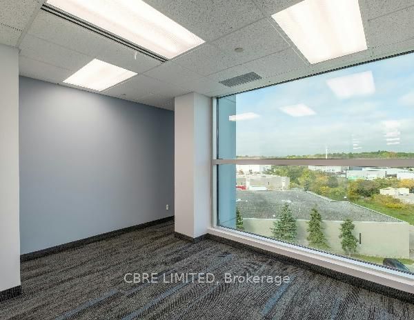 5575 North Service Road, #500-501
