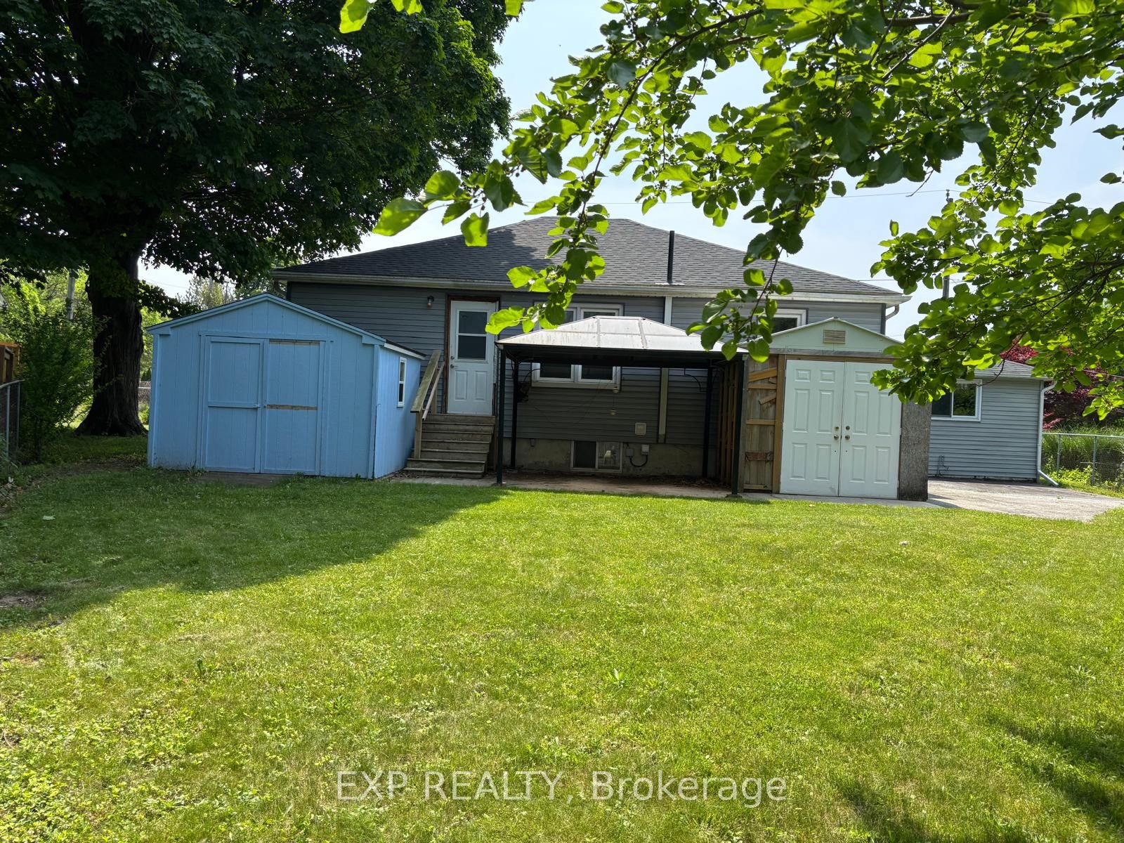 5648 Royal Manor Drive
