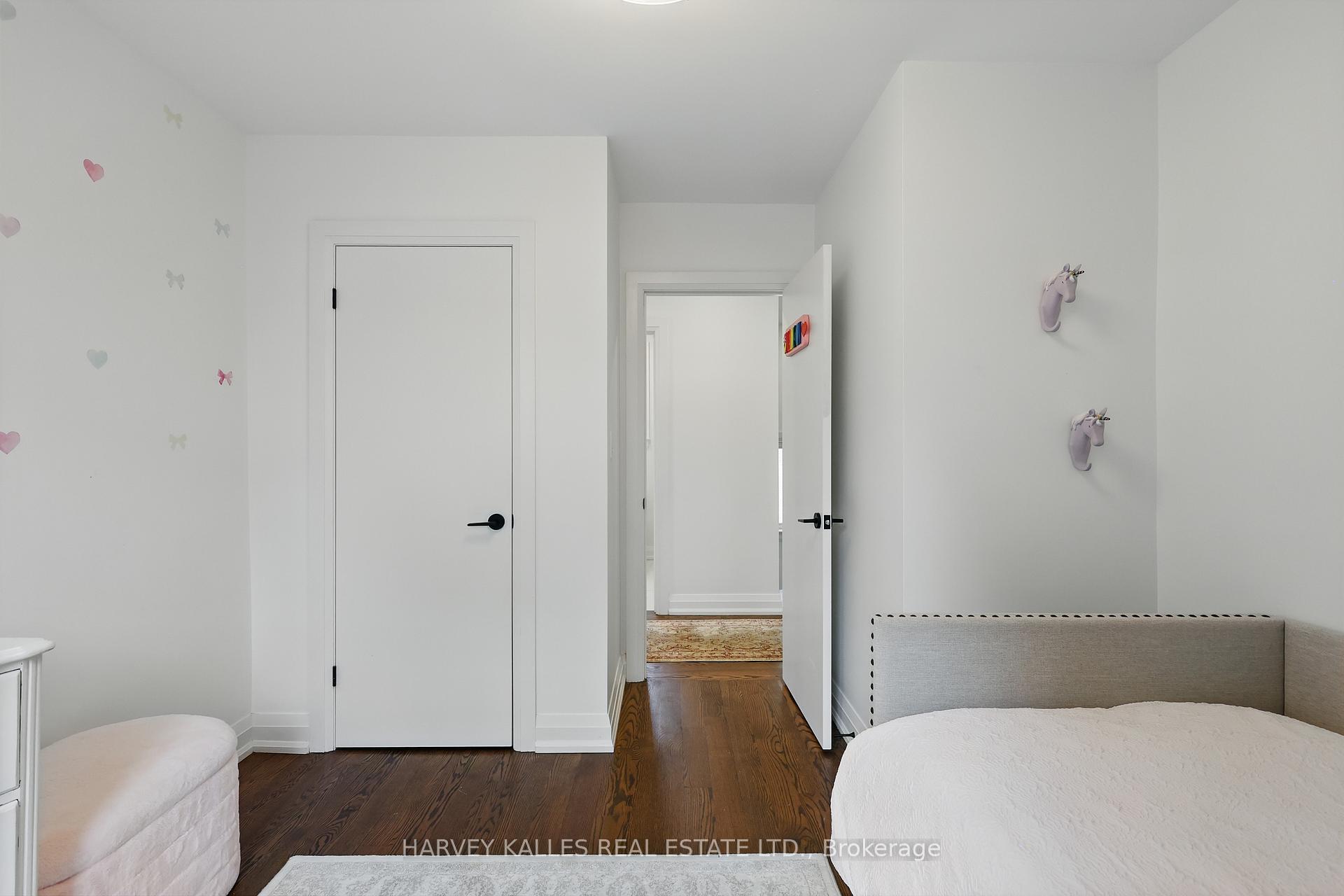 219 Delhi Avenue