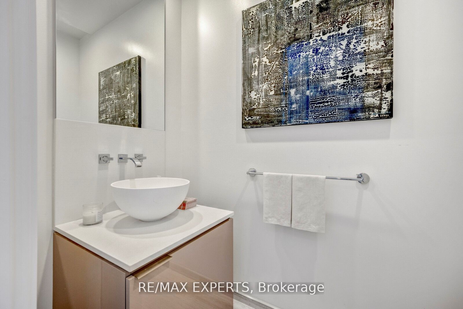 1 Bloor Street 7003