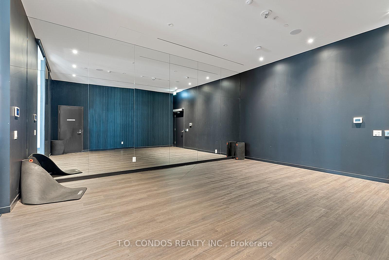 1 Bedroom Condo at 20 Edward,  Toronto For sale