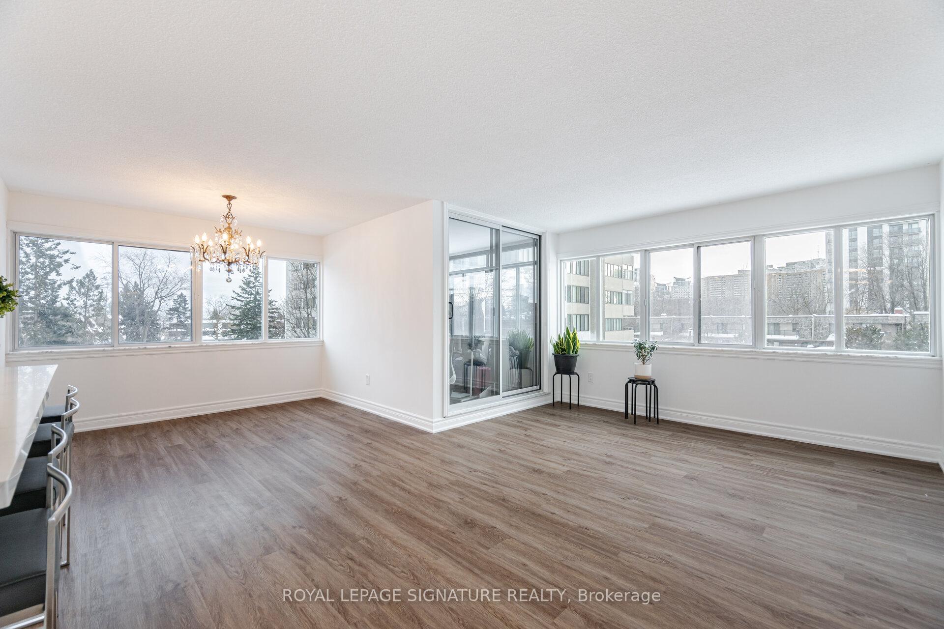 4 Bedrooms Condo at 1300 Mississauga Valley,  Mississauga For sale