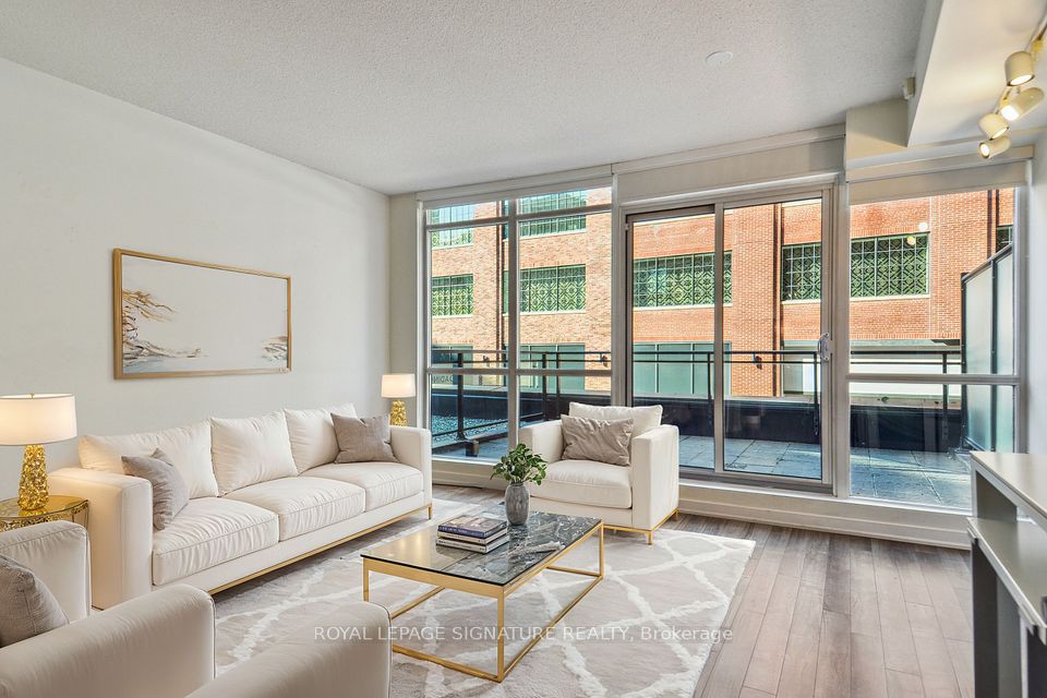38 Dan Leckie Way