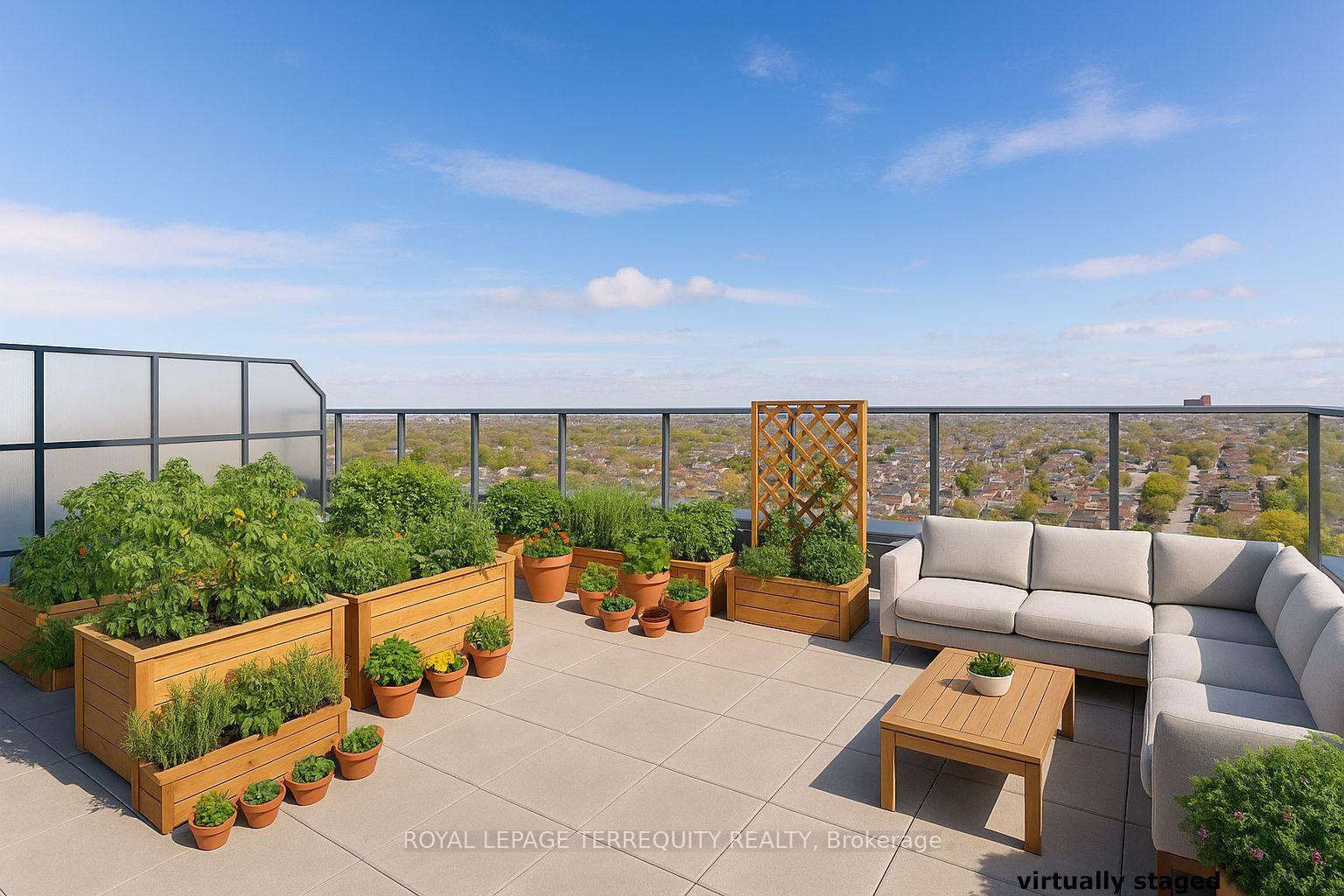3 Bedrooms Condo at 1808 St Clair, Toronto For sale