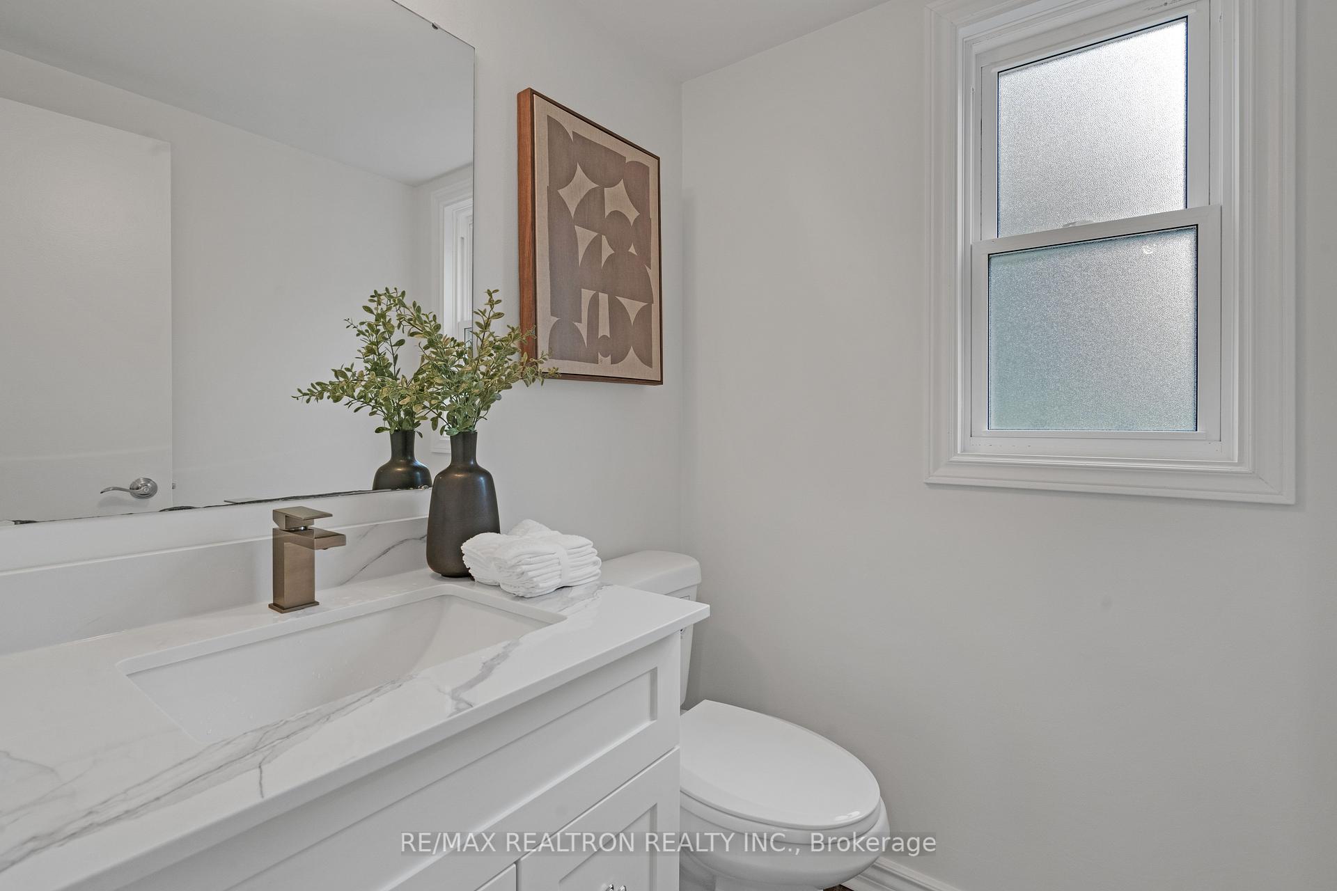 4 Bedrooms Condo at 296 Torresdale,  Toronto For sale