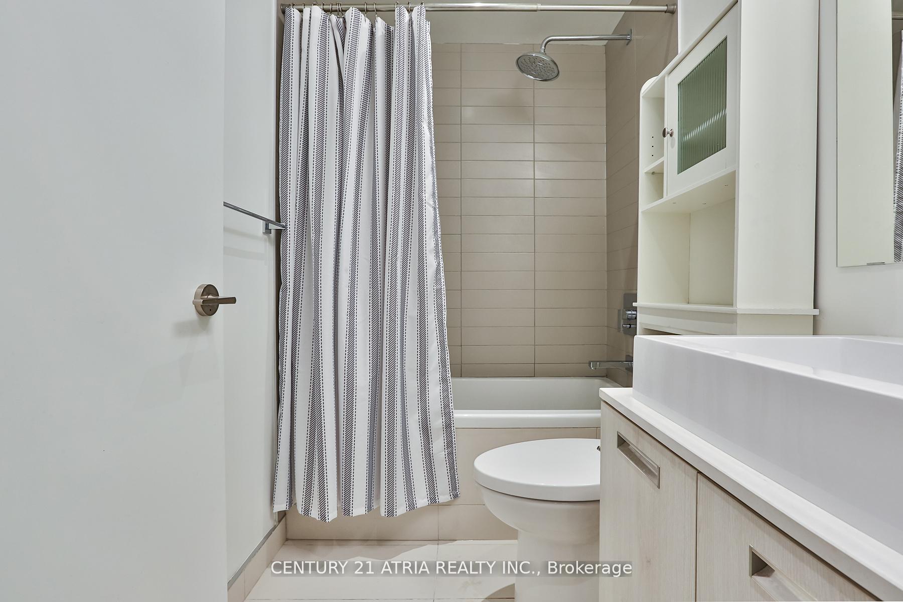 2 Bedrooms Condo at 2a Church, Toronto For sale