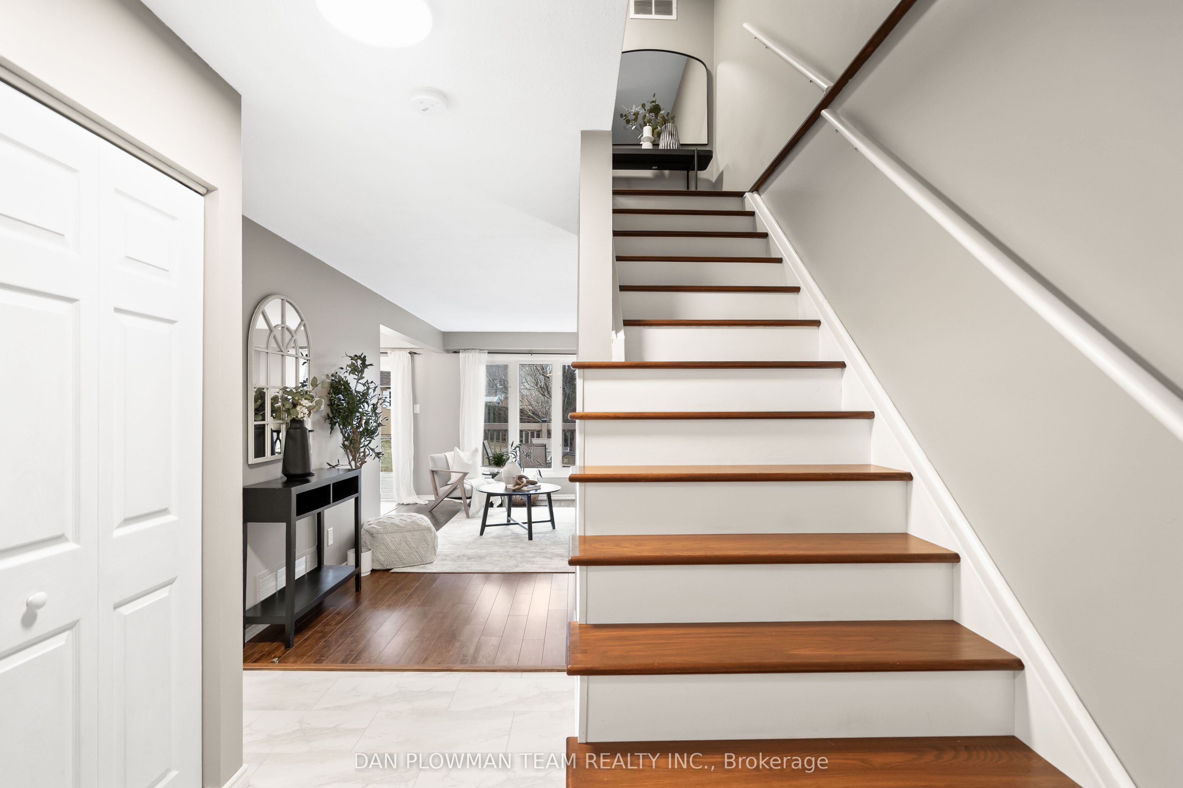 1235 Delmark Court