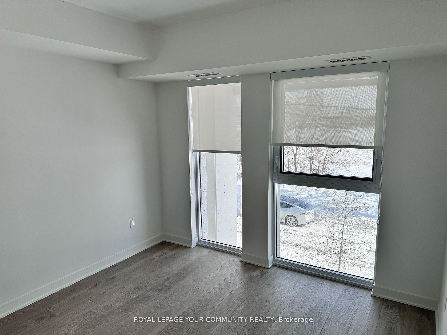 3 Bedrooms Condo at 36 Zorra, Toronto For sale