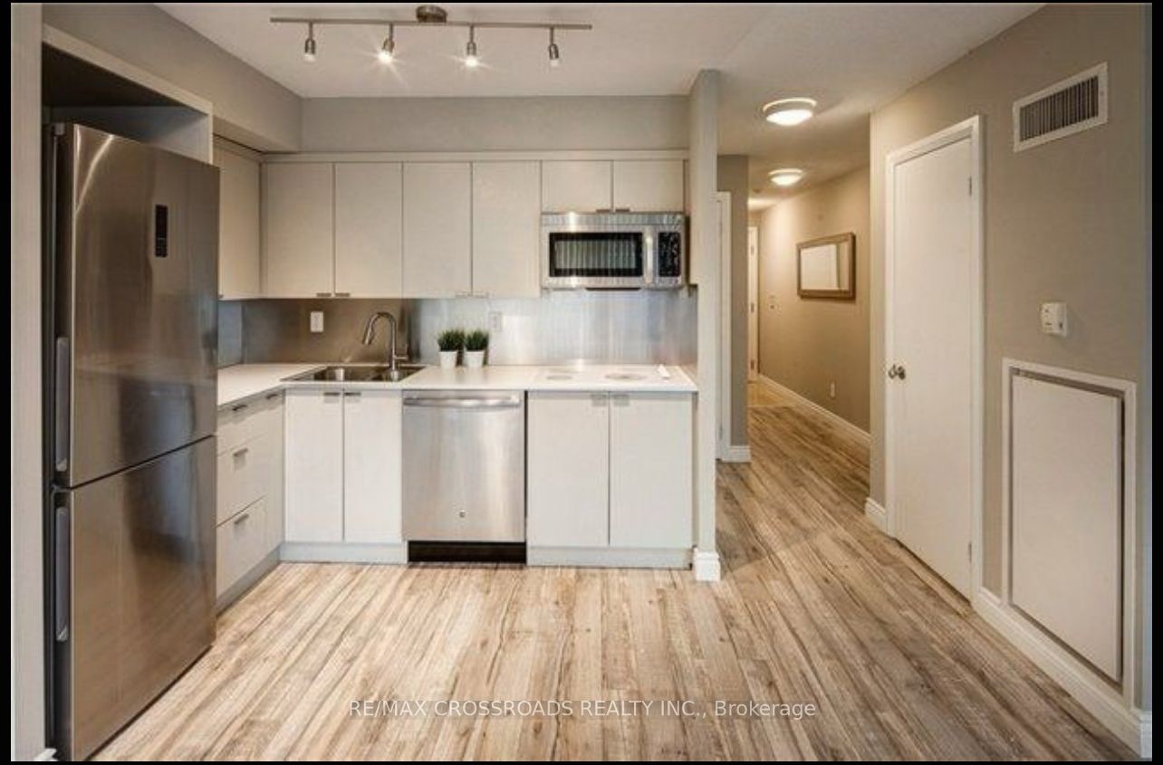 111 Elizabeth Street, #631