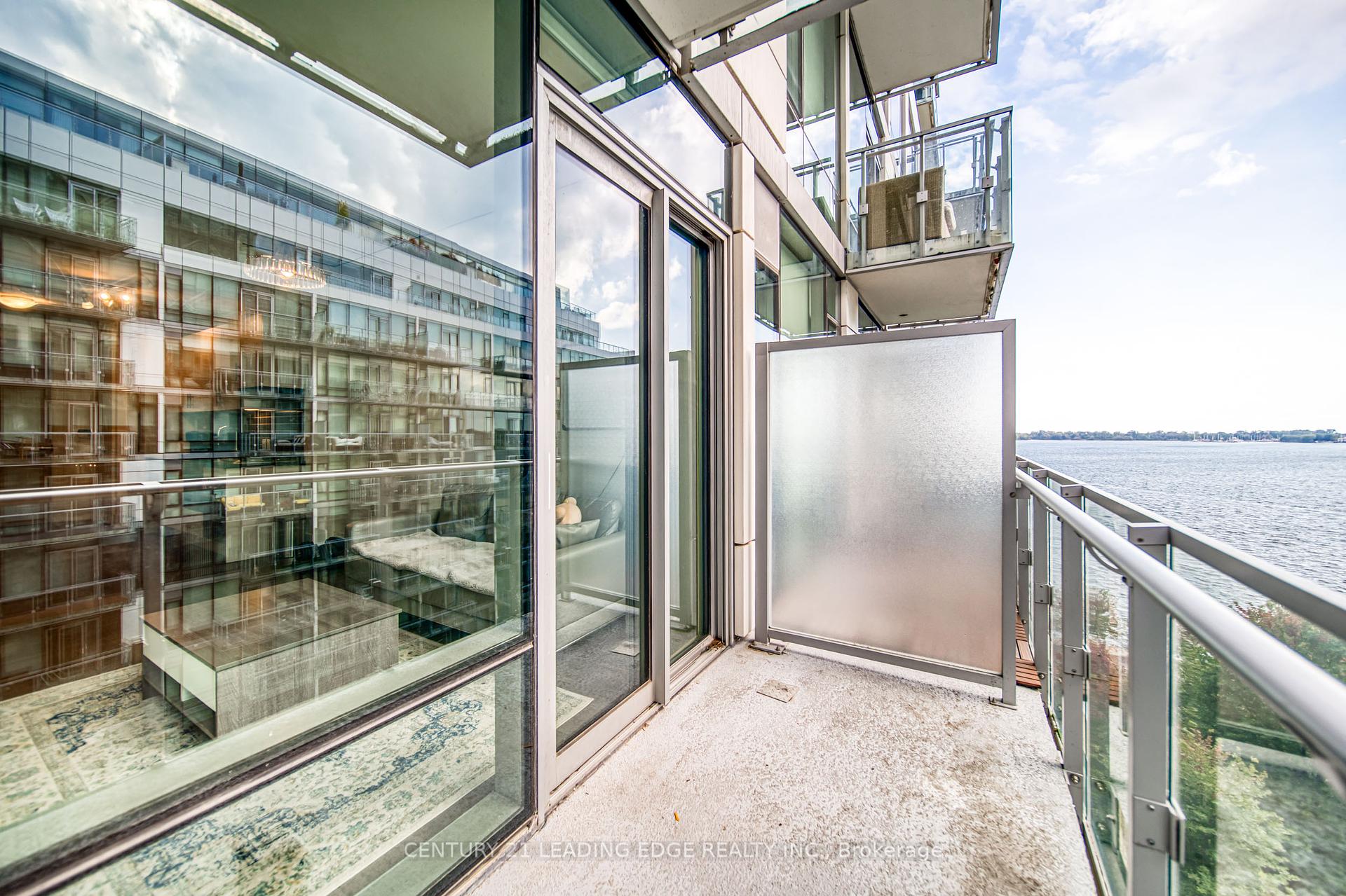 1 Bedroom Condo at 39 Queens, Toronto For sale