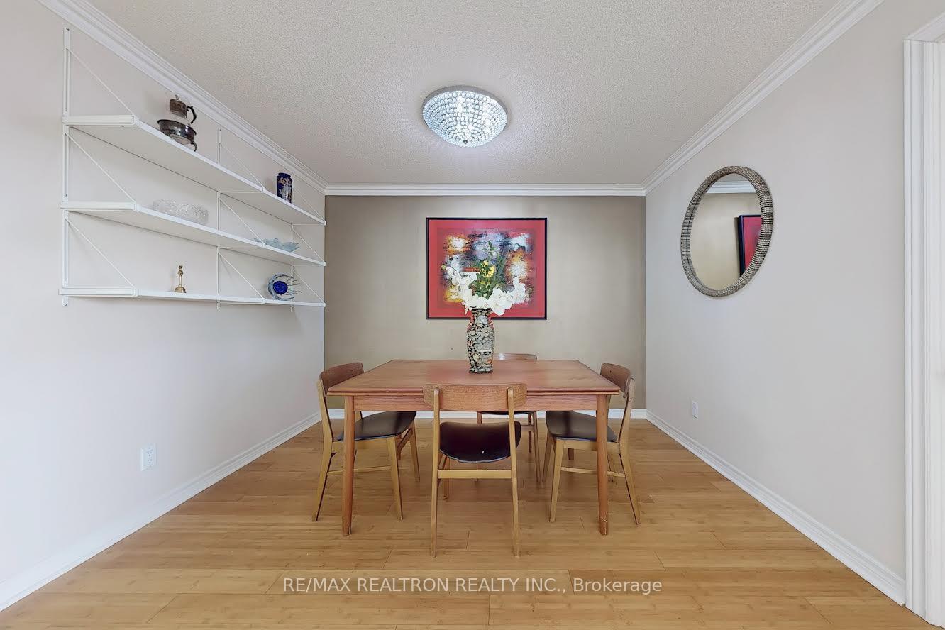 3 Bedrooms Condo at 68 Corporate, Toronto For sale