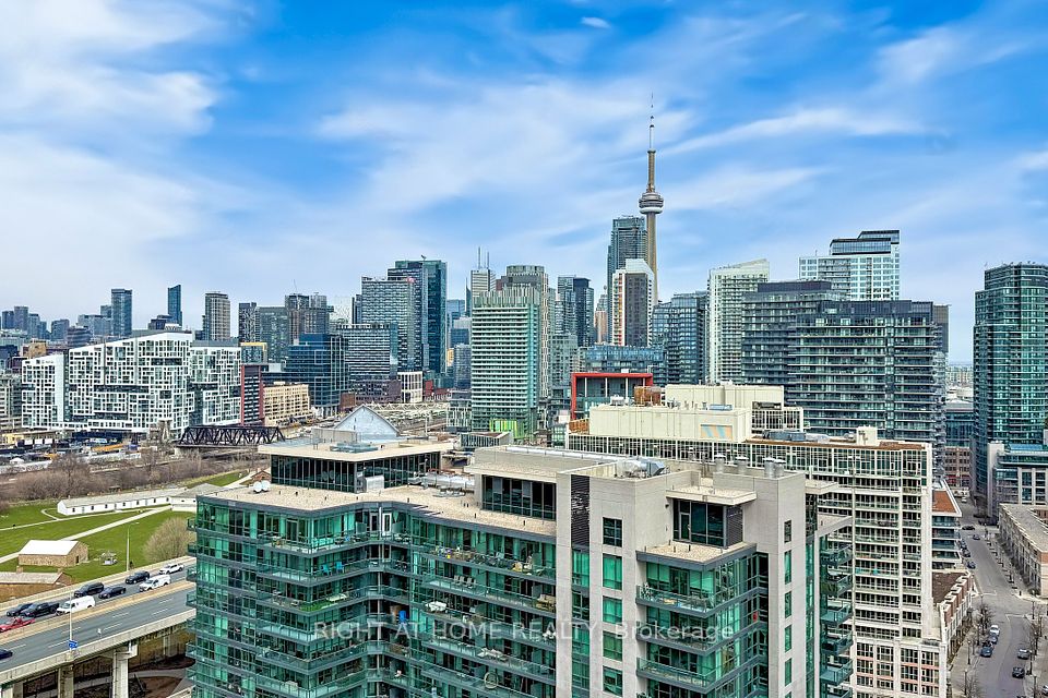219 Fort York