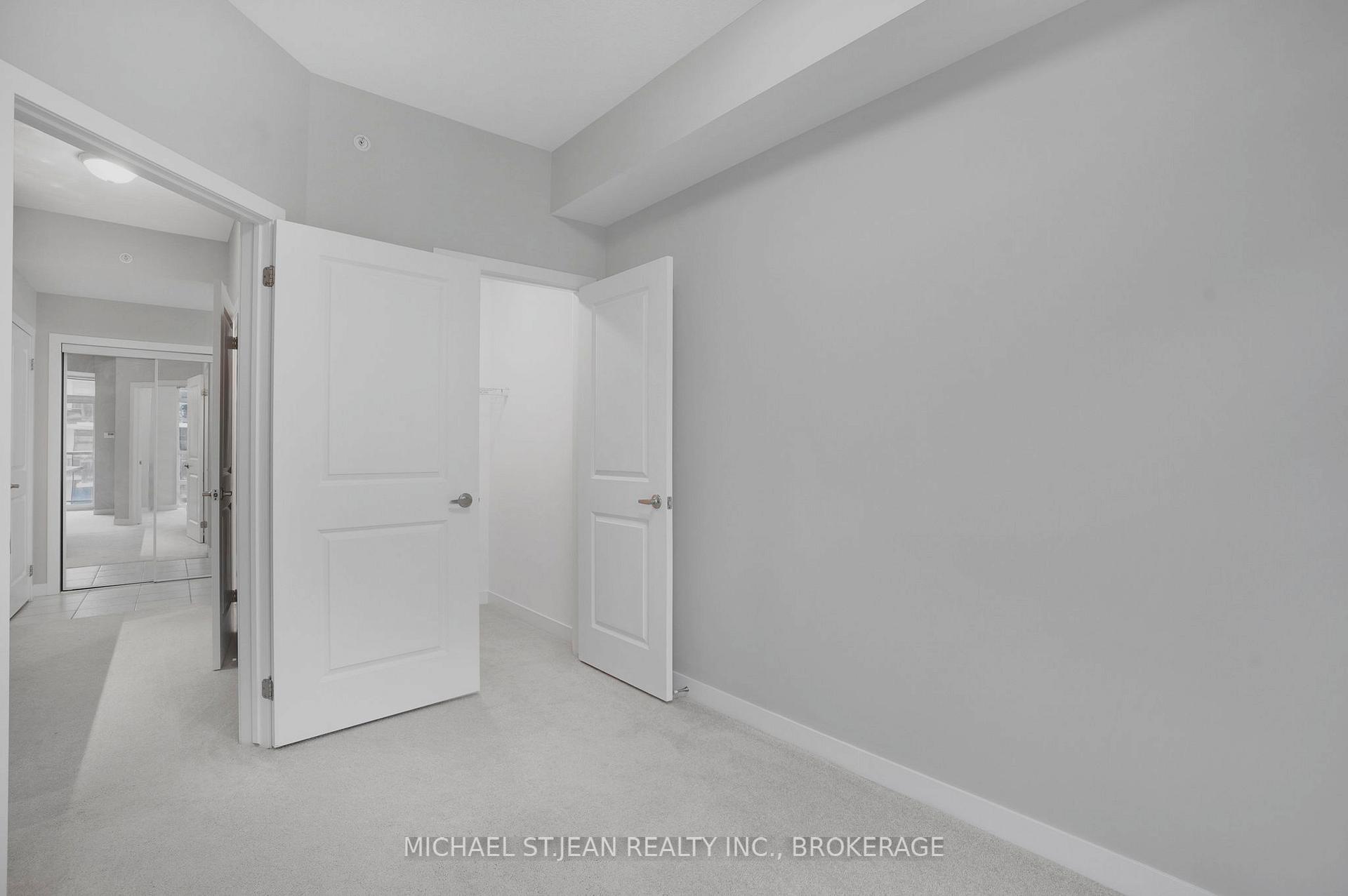 1 Bedroom Condo at 85 Robinson,  Hamilton For sale