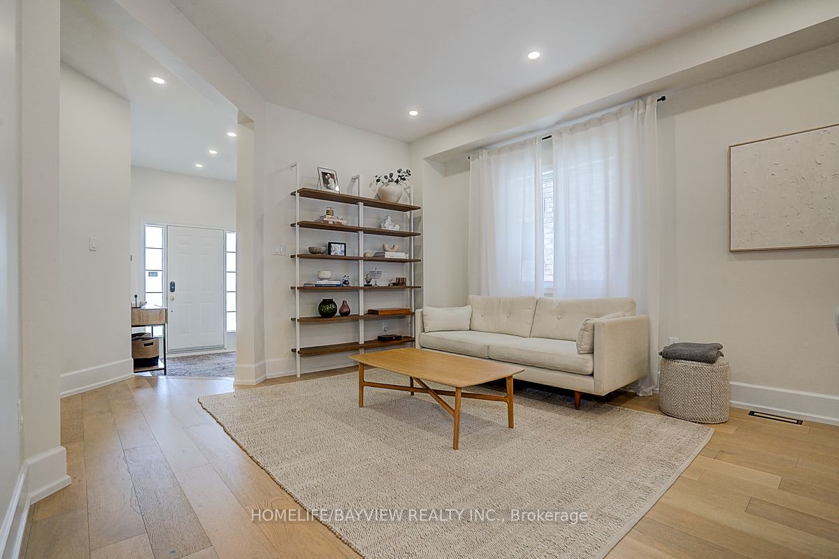 46 Canyon Hill Avenue