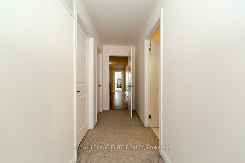HIS/HER WALK IN CLOSETS