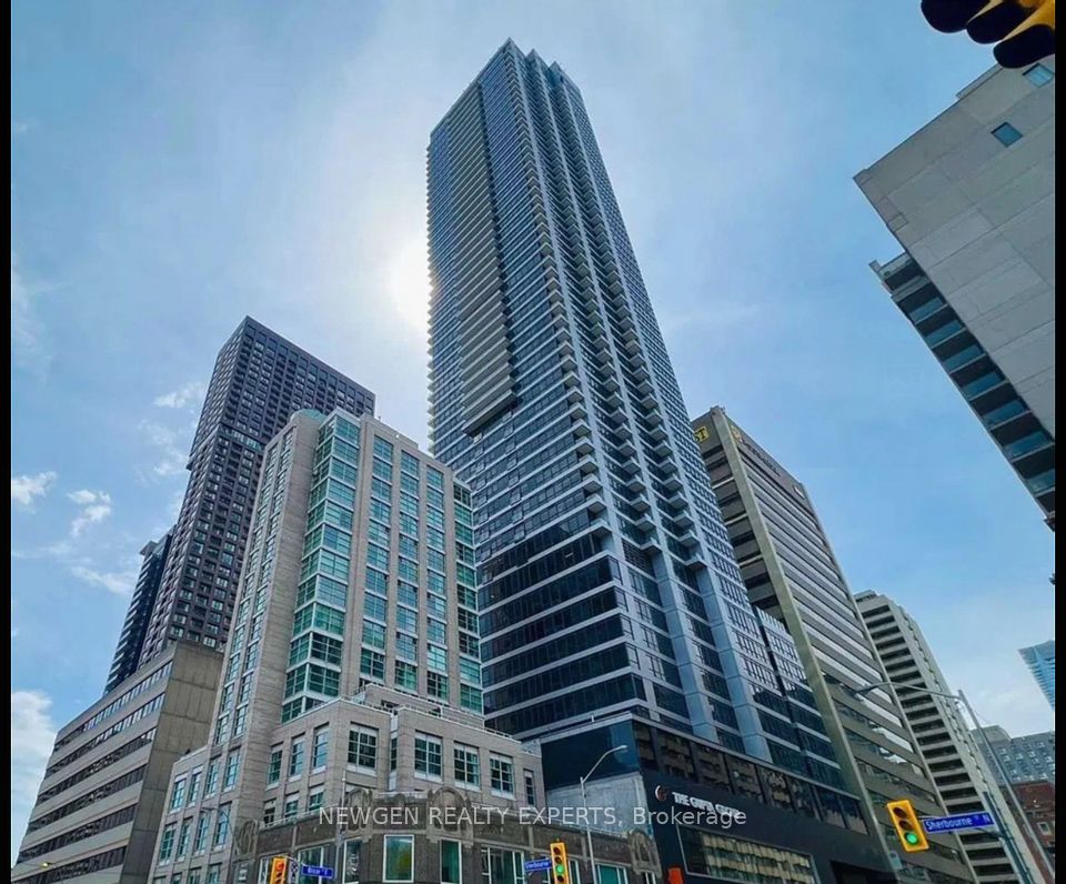 395 Bloor Street