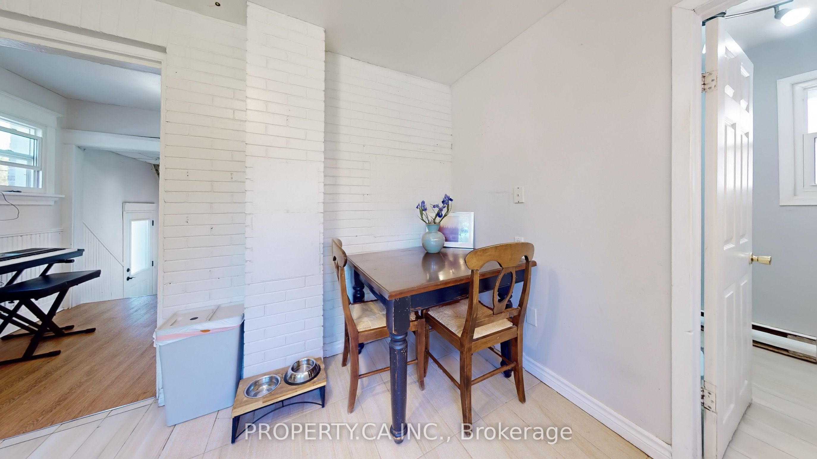 106 Park Road S