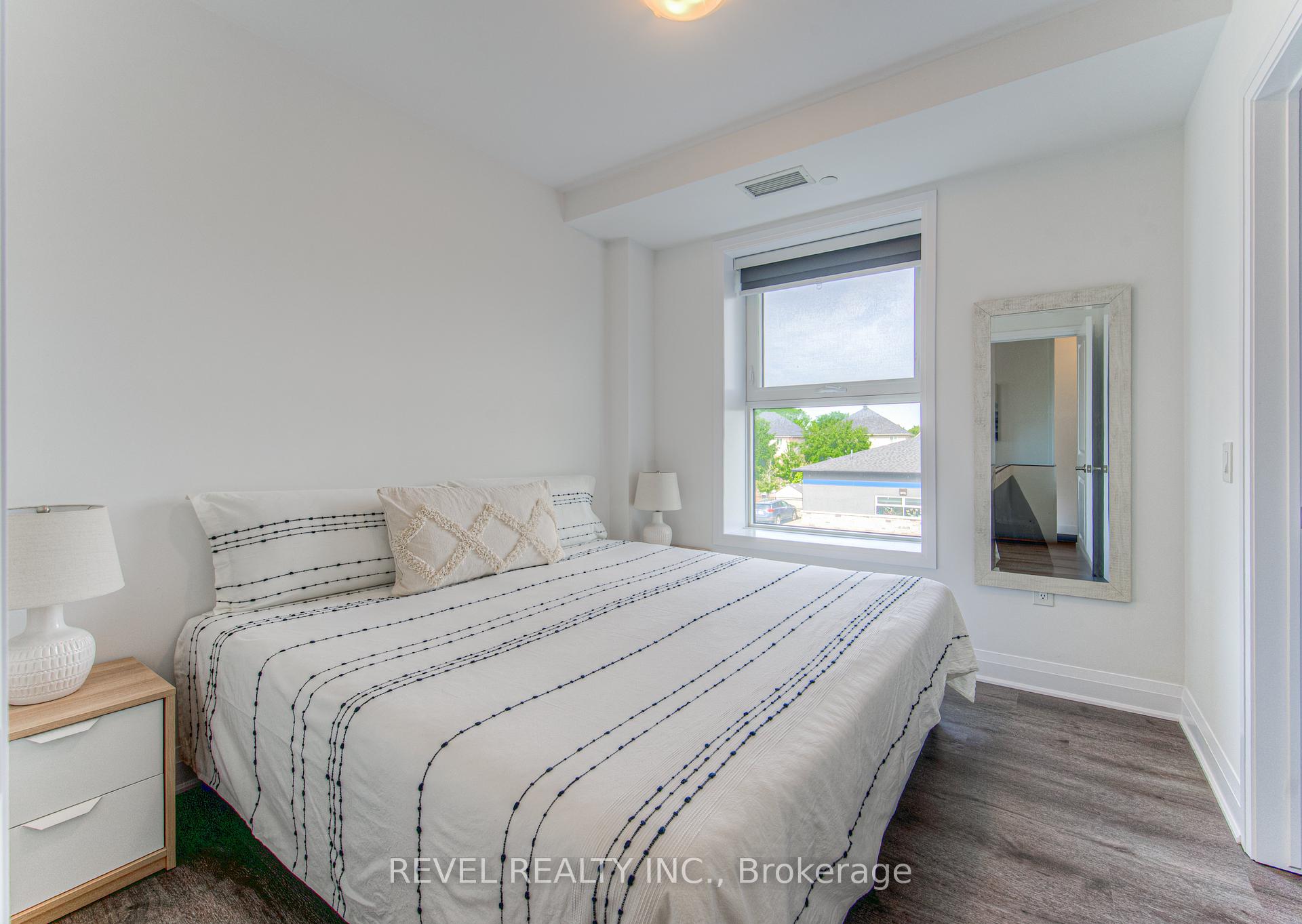 1 Bedroom Condo at 1936 Rymal, Hamilton For sale