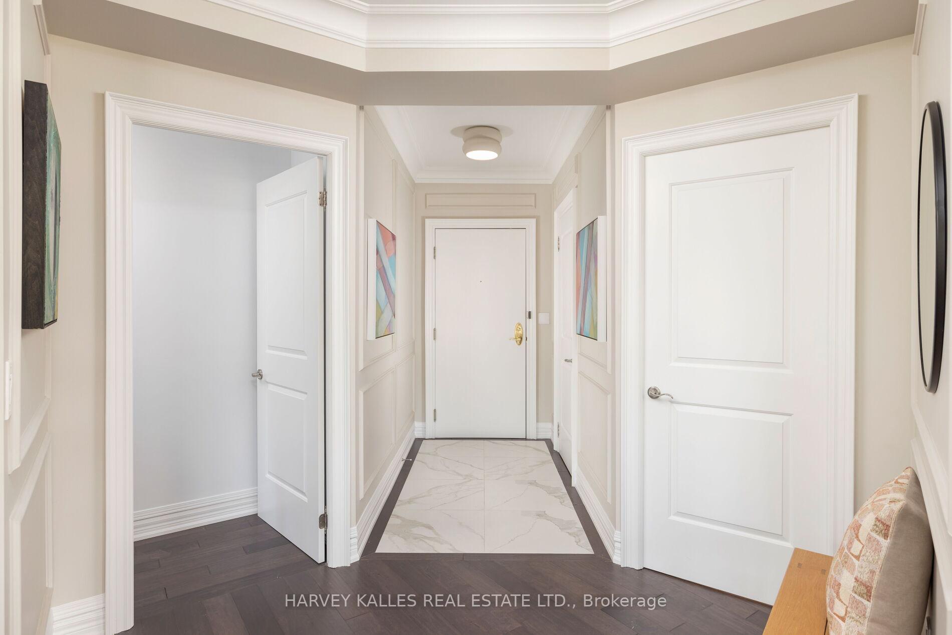 2 Bedrooms Condo at 3085 Bloor, Toronto For sale