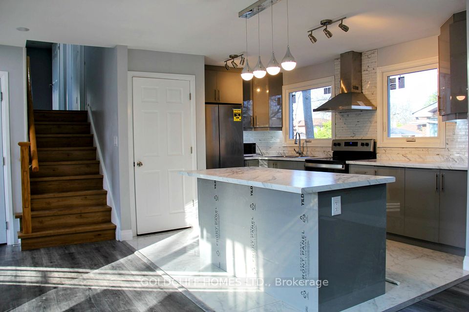 3559 Burningelm Crescent