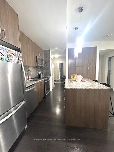3 Bedrooms Condo at 150 Sabina, Oakville For sale