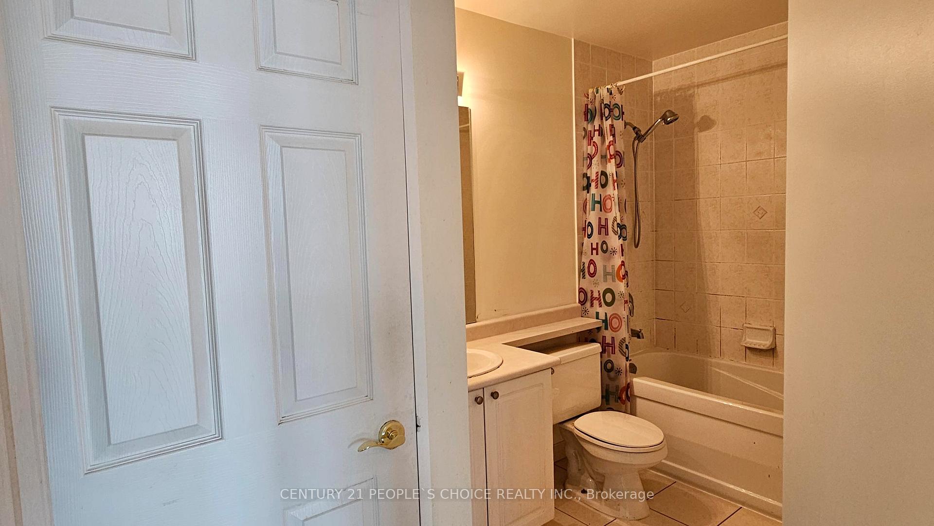 2 Bedrooms Condo at 23 Hollywood, Toronto For sale