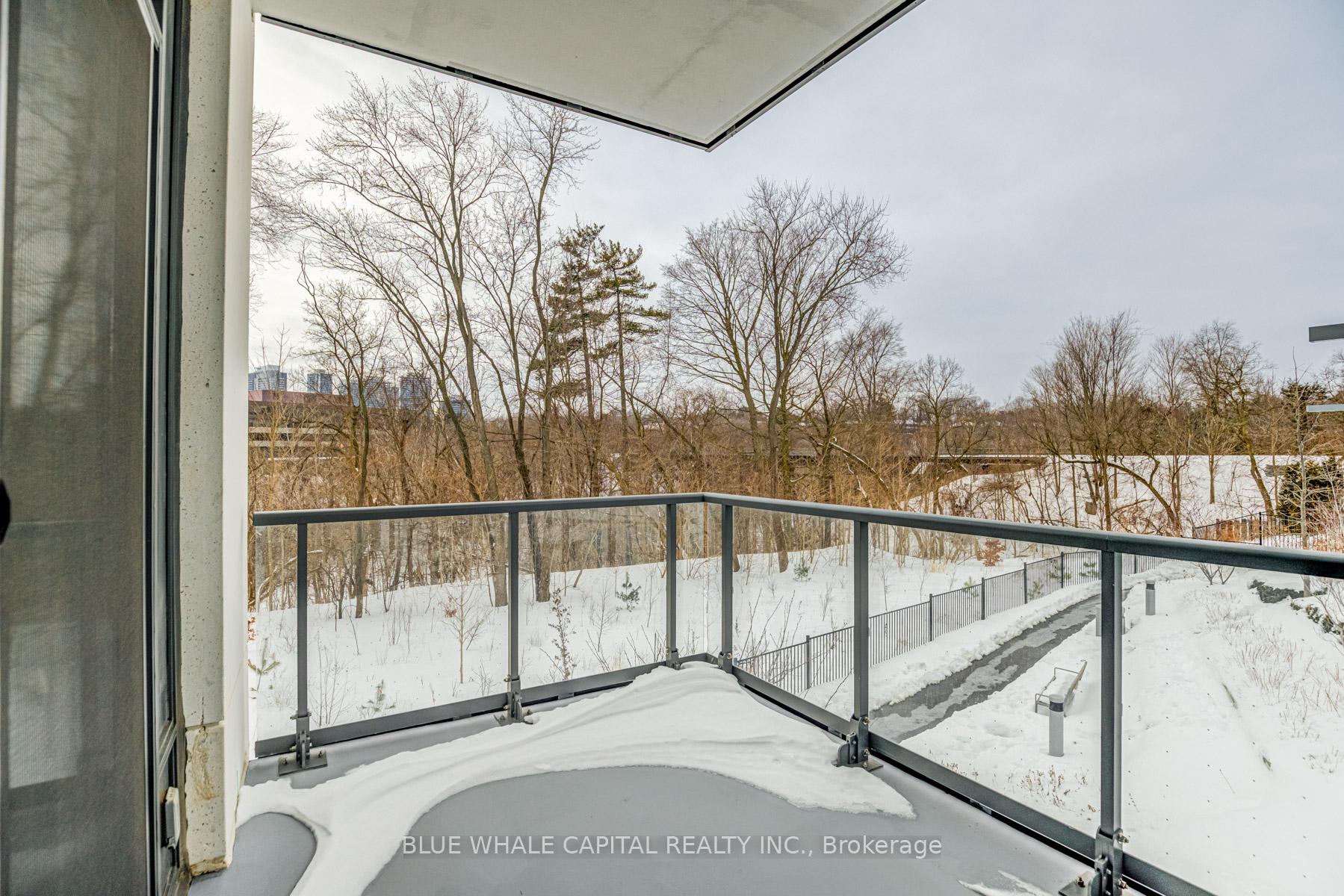 3 Bedrooms Condo at 25 Adra Grado,  Toronto For sale