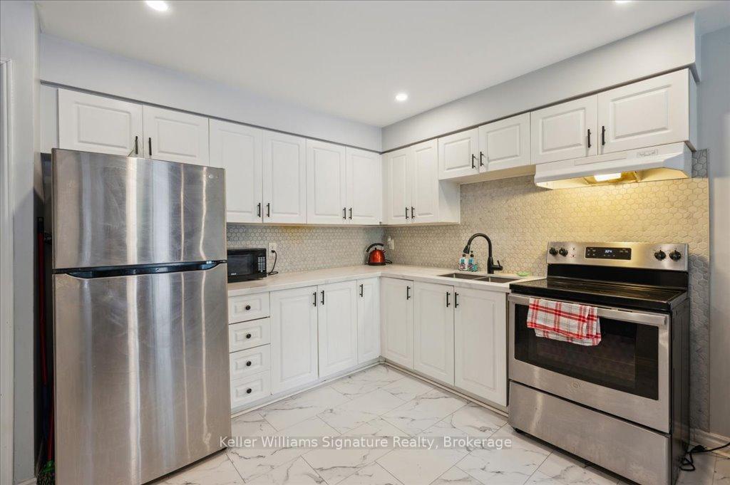 1 Bedroom Condo at 28 Victoria, Hamilton For sale