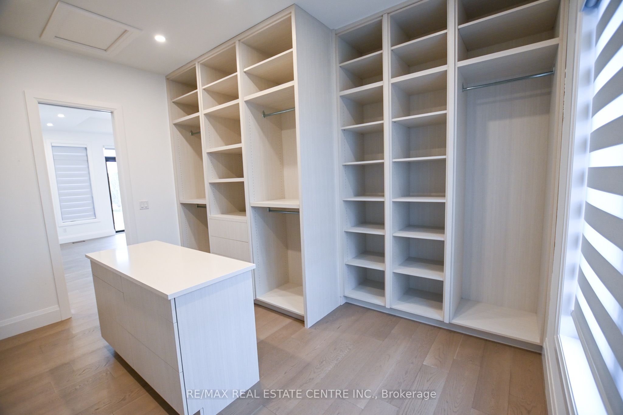 7325 Sunset Place, #3